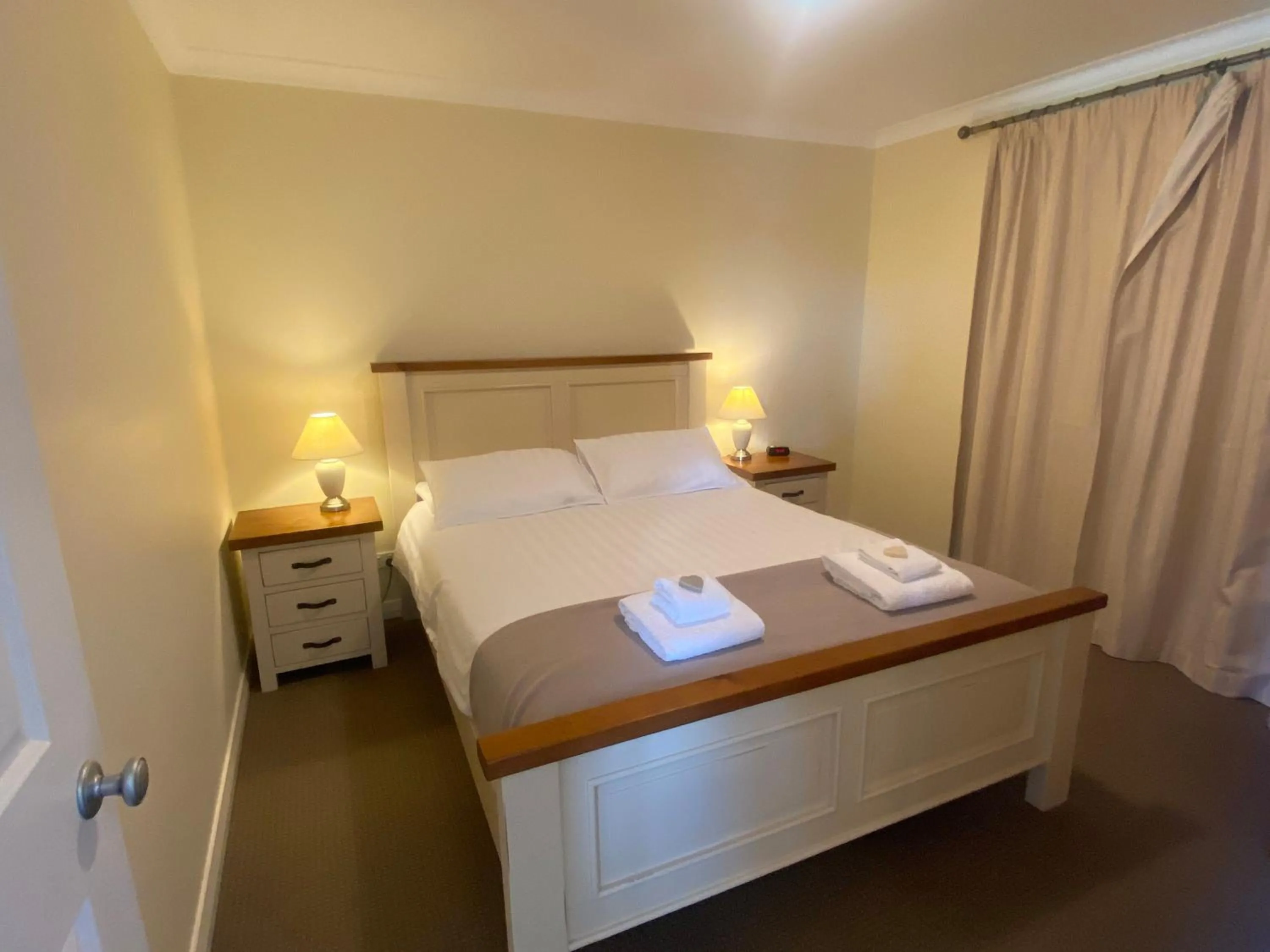 Manyat Peak cottages Carnaby