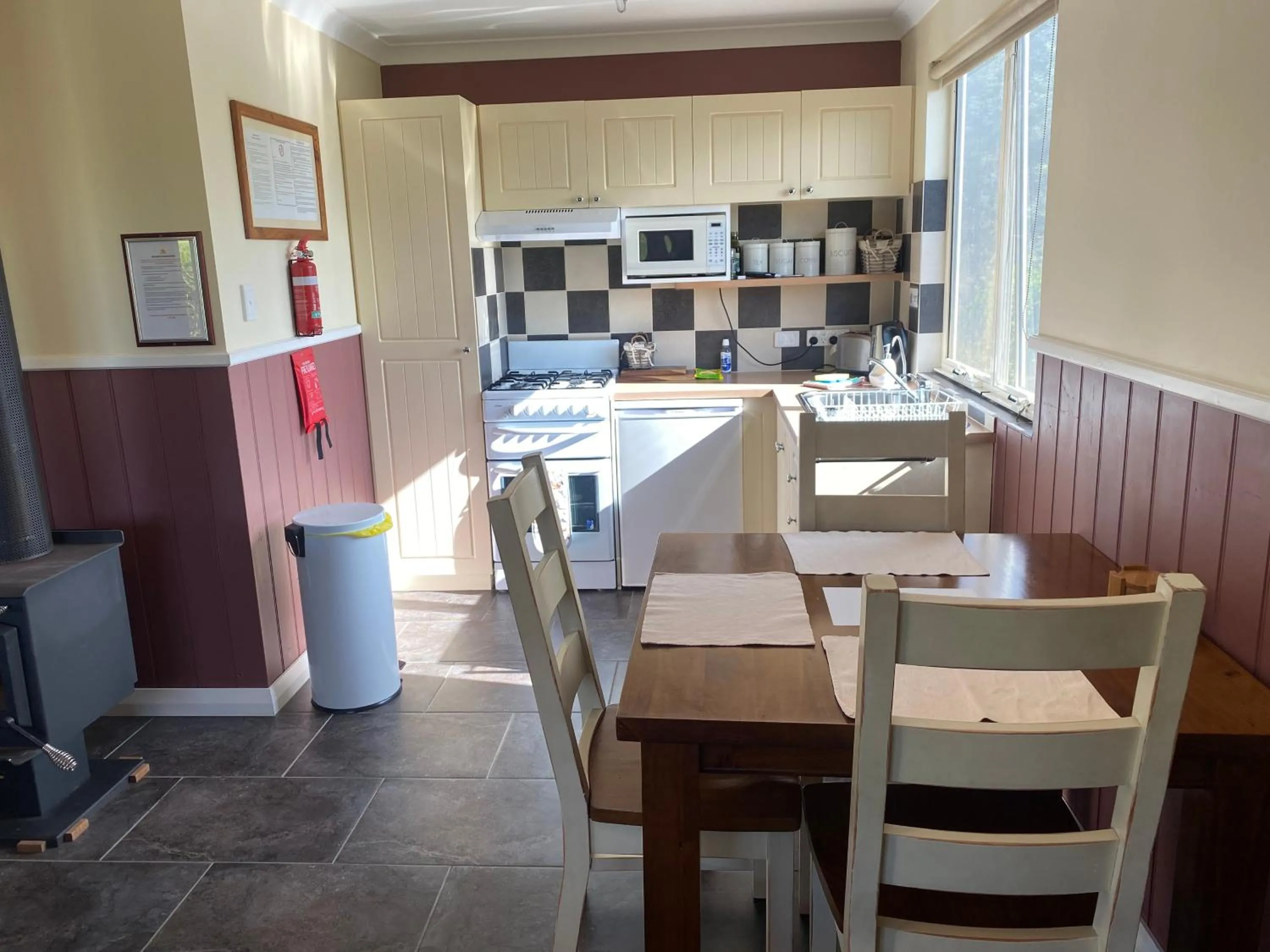 Manyat Peak cottages Carnaby