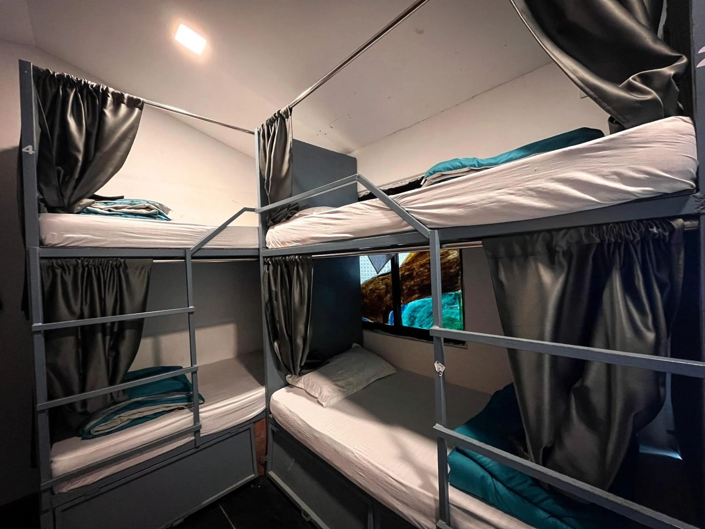 Bed in 12 Monks - Beachfront Hostel