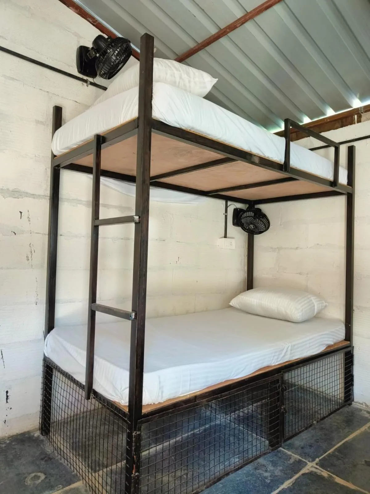 Bed in 12 Monks - Beachfront Hostel