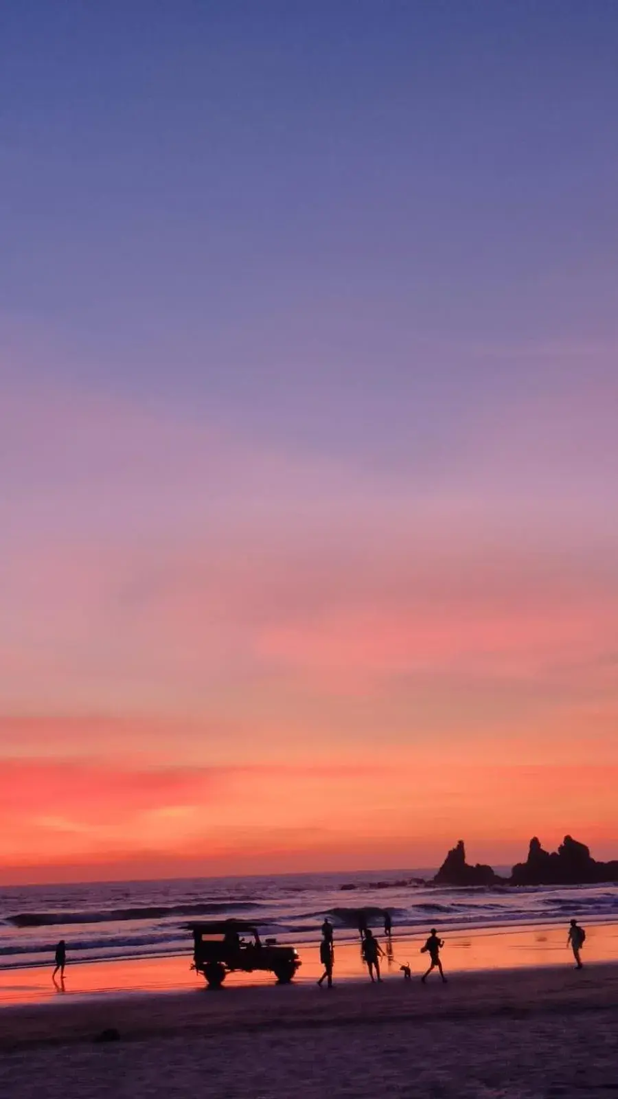 12 Monks - Beachfront Hostel 12 Monks - Beachfront Hostel