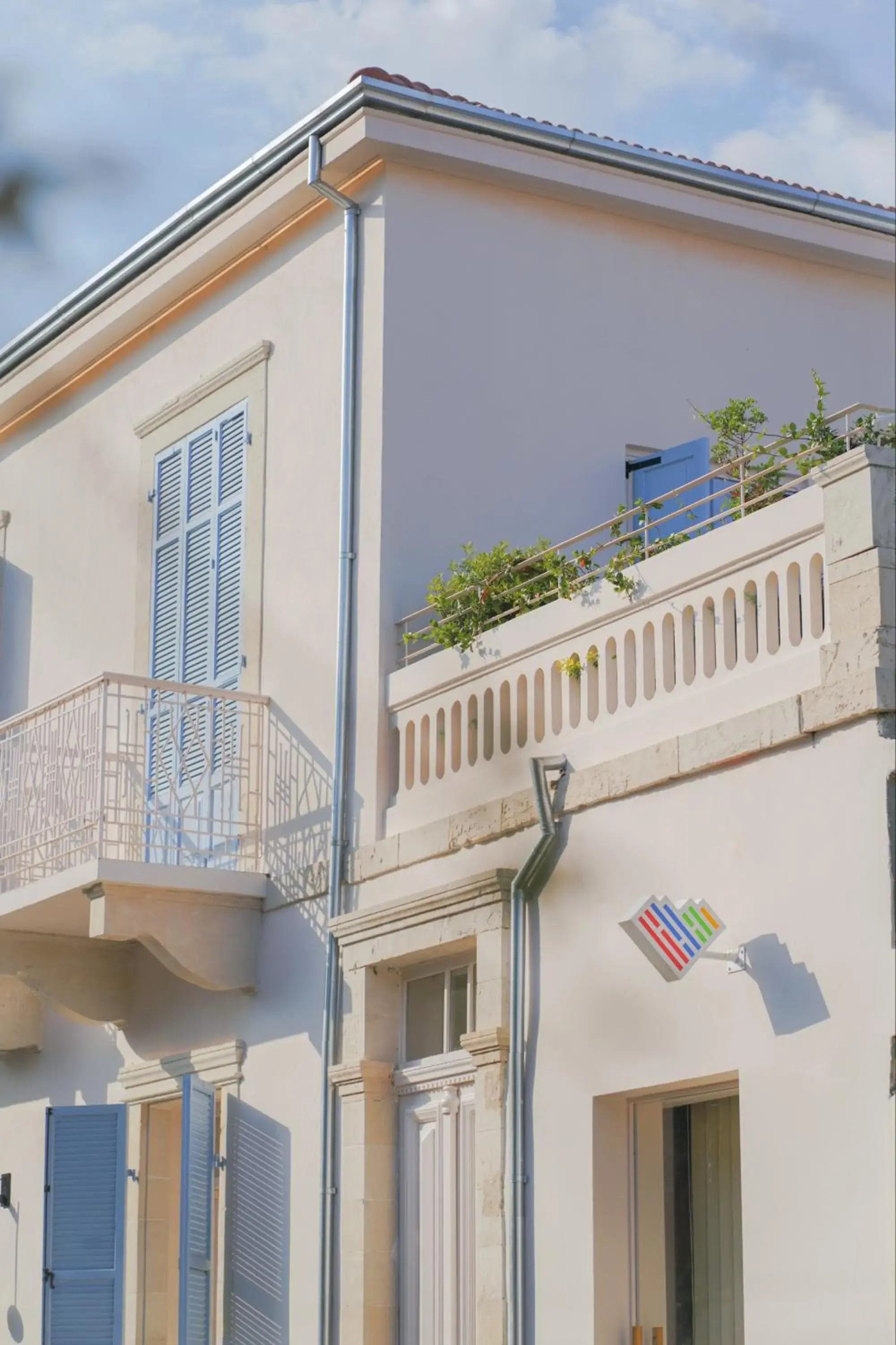 Property building in Heart Hotel Property building in Heart Hotel