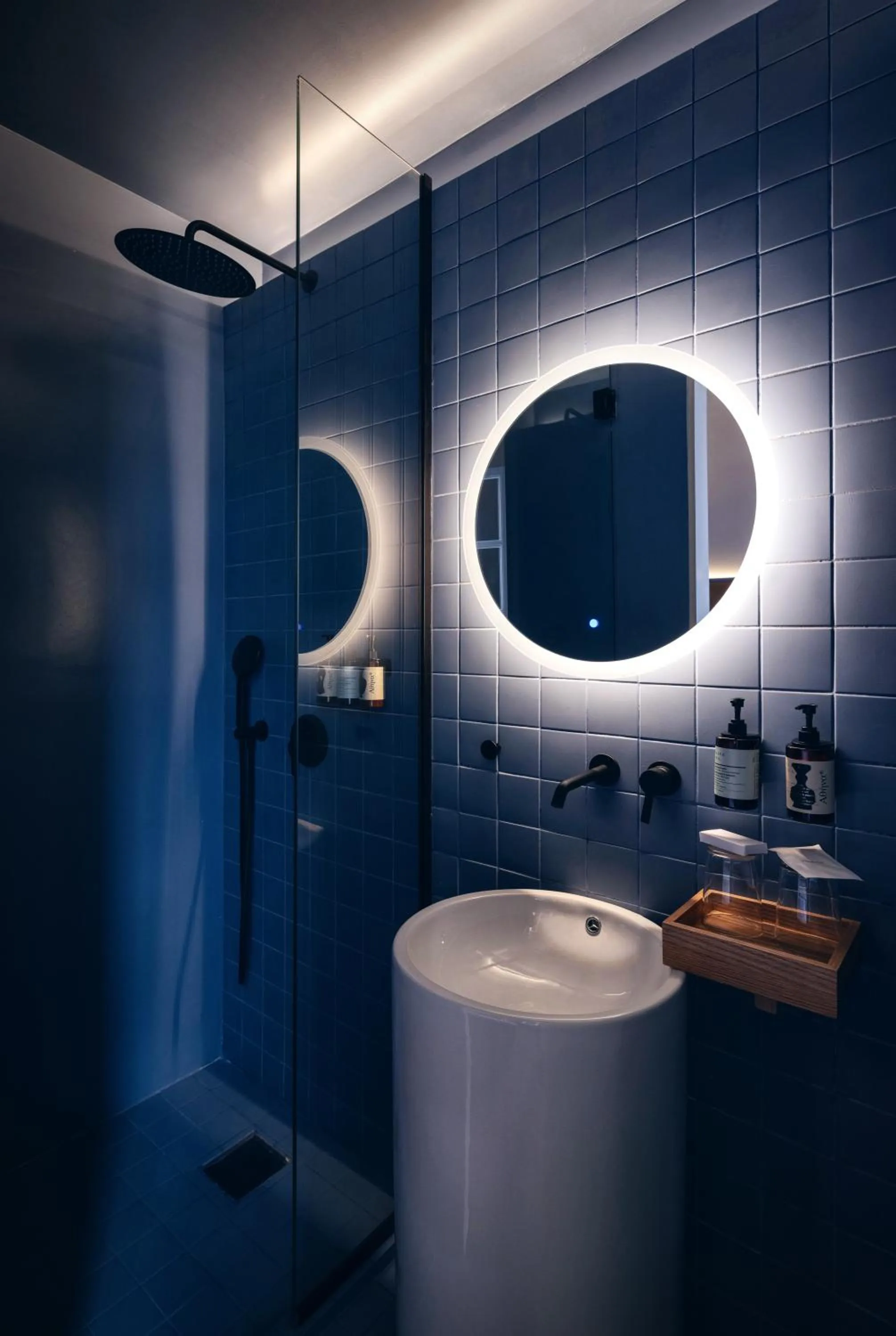 Shower in Heart Hotel