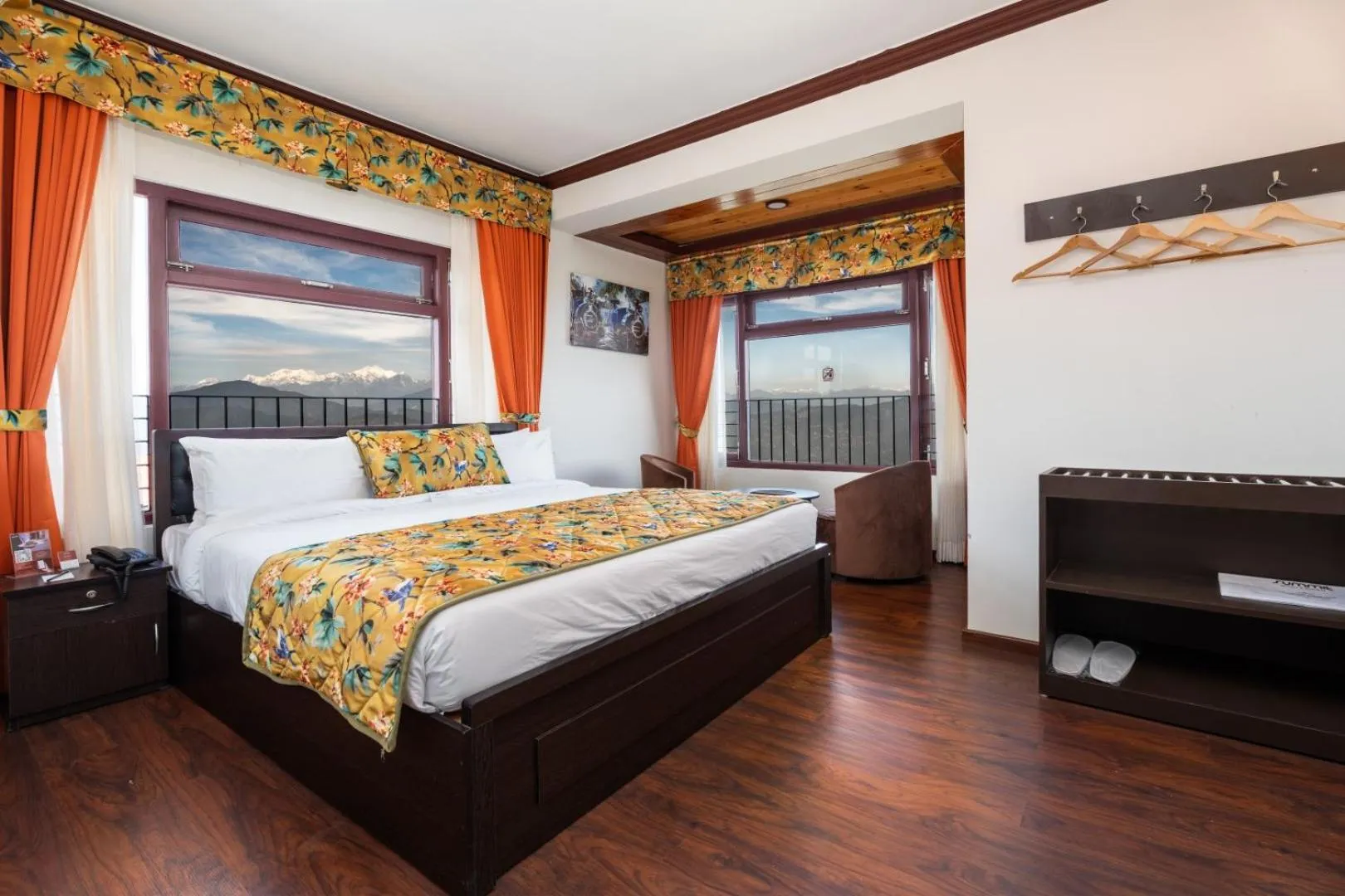 Bed in Summit Sherpa Mountain Hotel & Spa