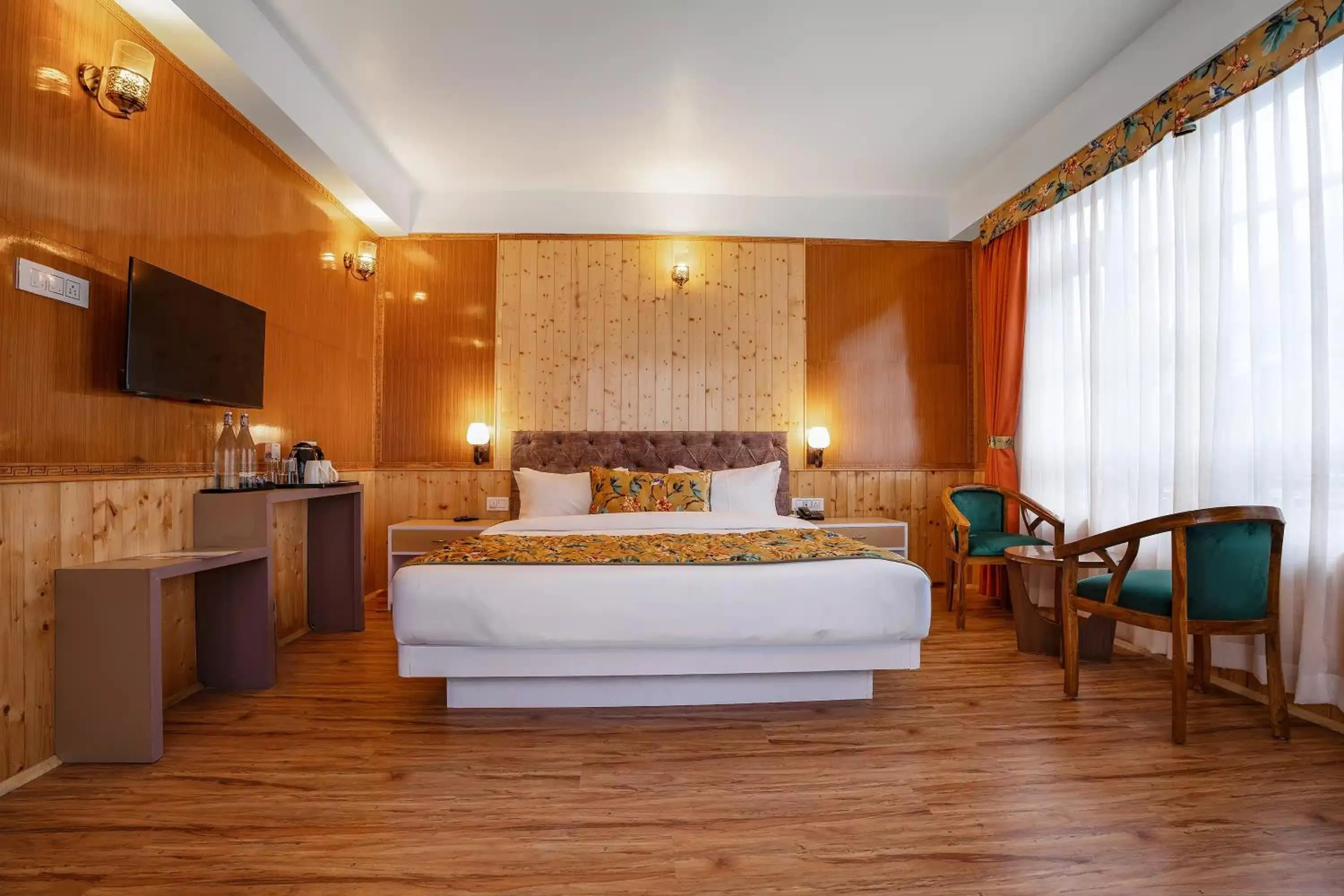 TV and multimedia, Bed in Summit Gangchen Hotel