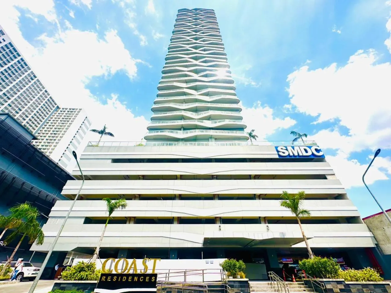 Property building in Coast Residences - 2 Bedroom with Balcony facing Mall of Asia, Manila Bay & Pool View