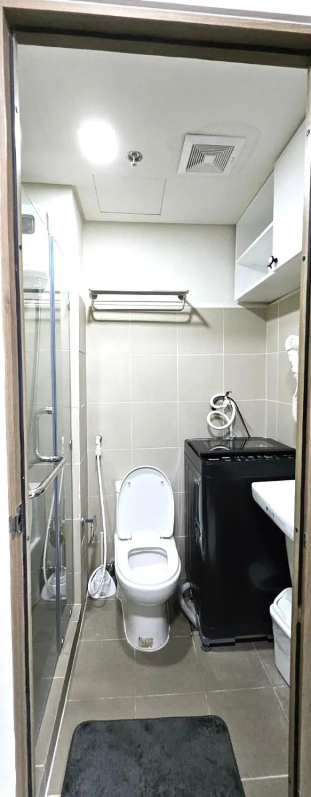 Toilet in Coast Residences - 2 Bedroom with Balcony facing Mall of Asia, Manila Bay & Pool View