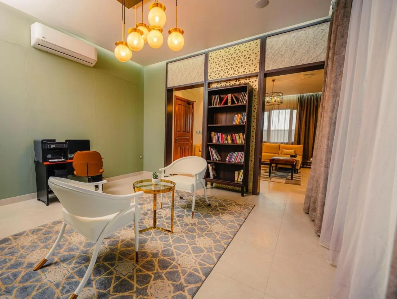 Business facilities in Damask Resort