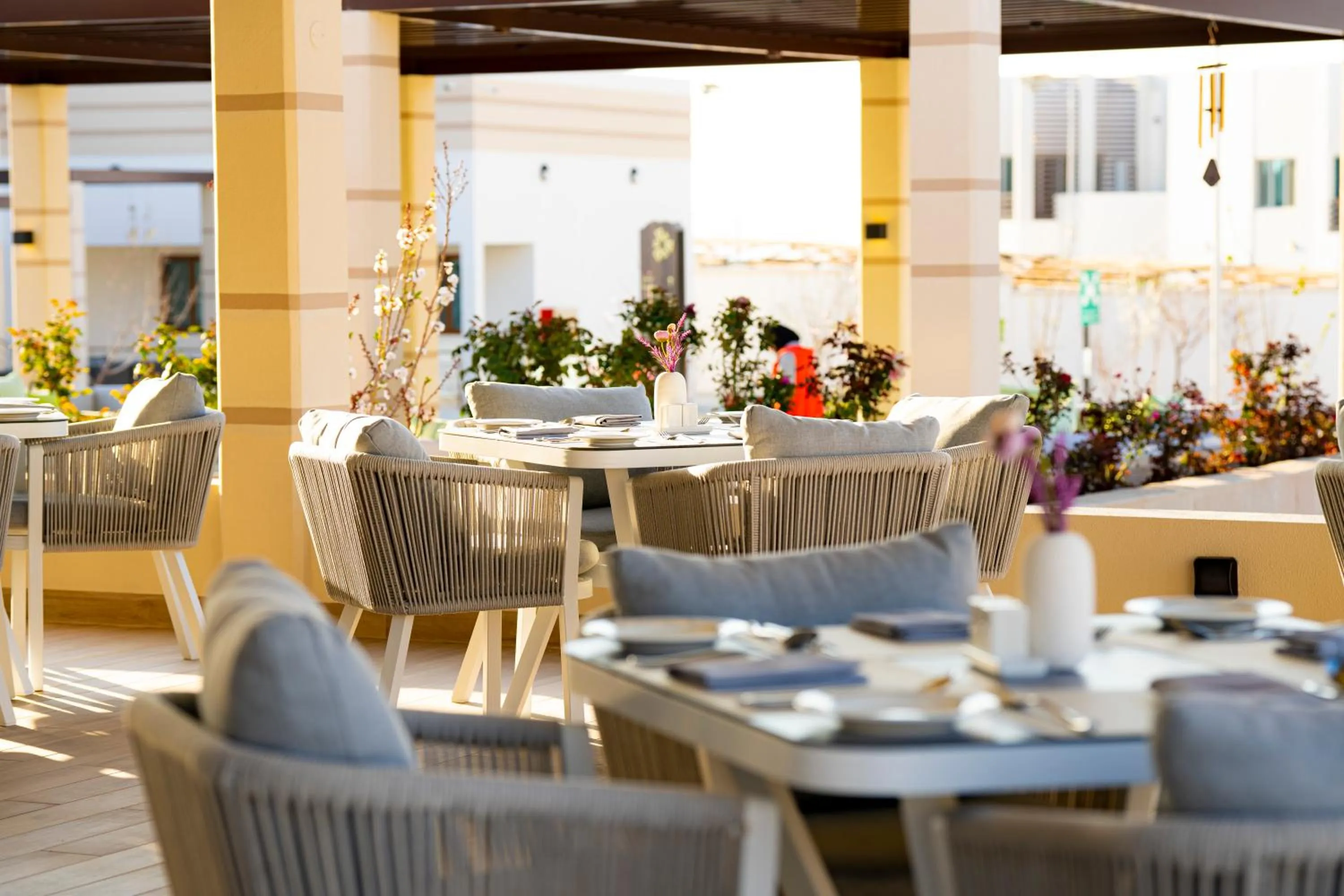 Restaurant/places to eat in Damask Resort