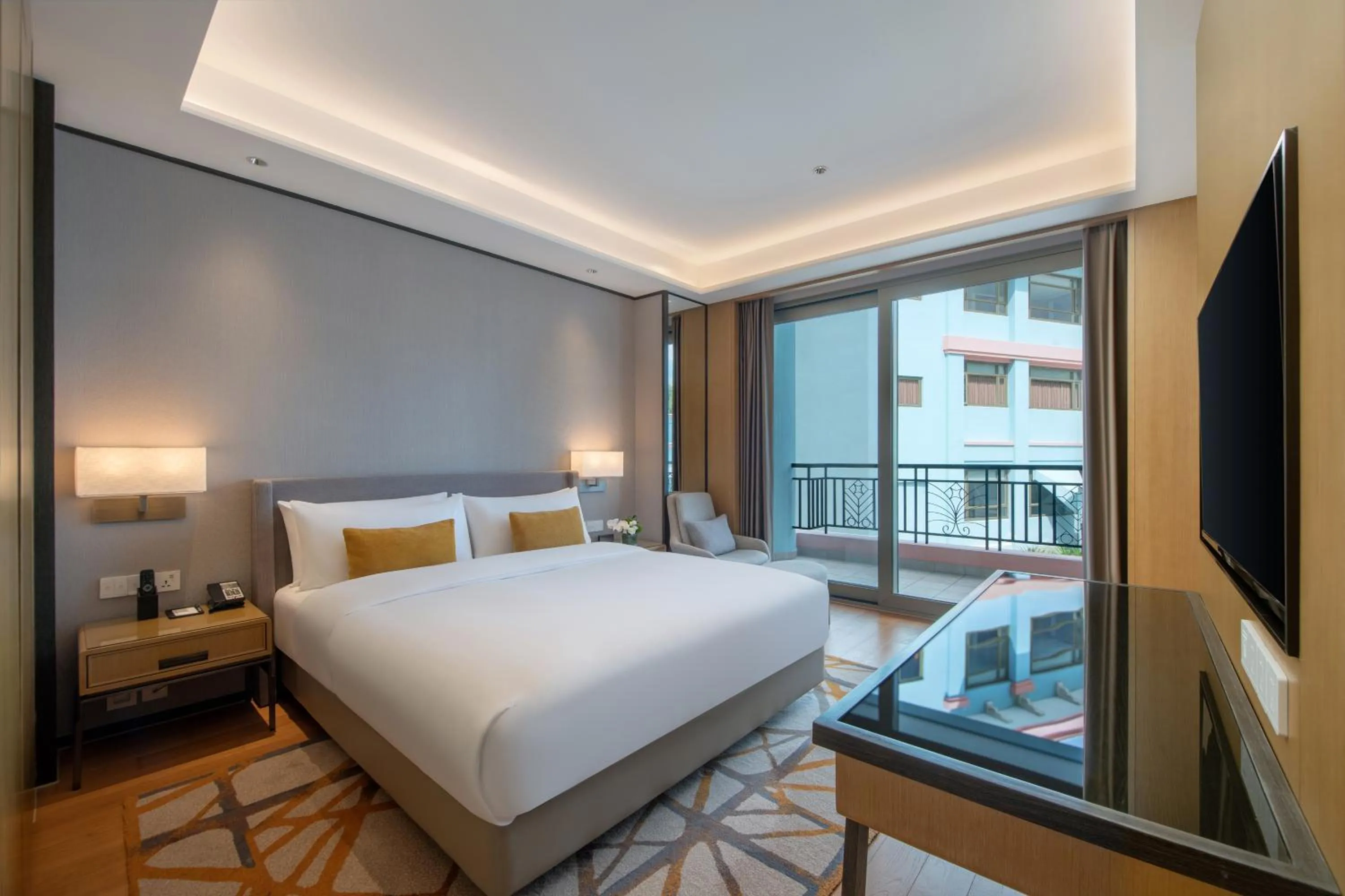 Bedroom, Bed in Dongguan Forum Hotel and Apartment - Former Pullman hotel Dongguan Forum