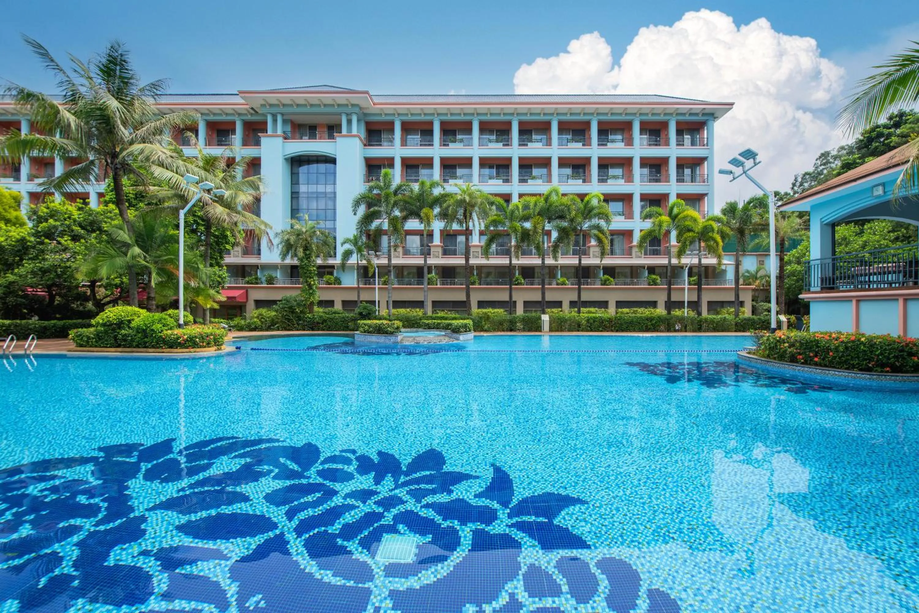 Swimming pool in Dongguan Forum Hotel and Apartment - Former Pullman hotel Dongguan Forum