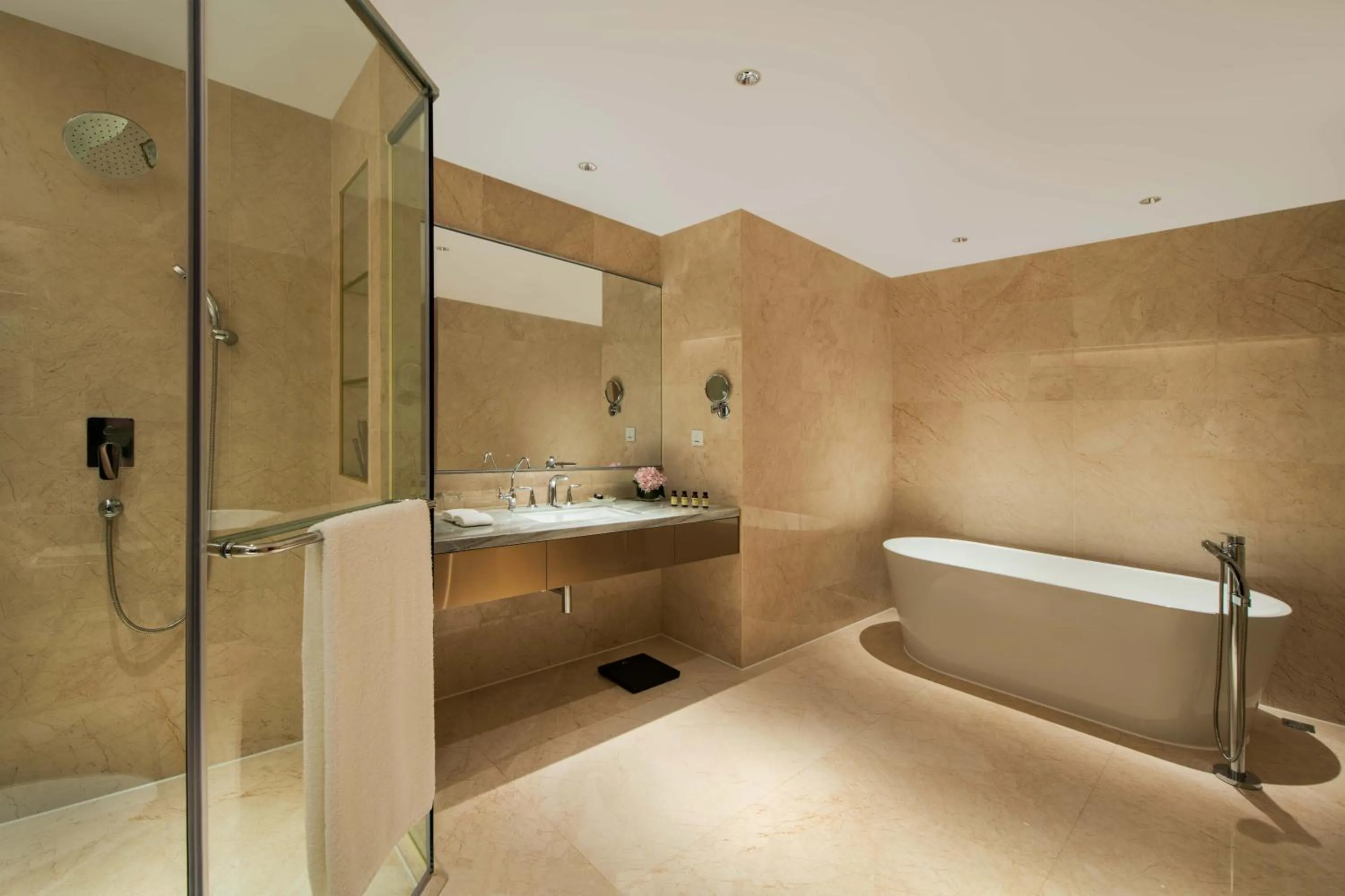 Bathroom in Dongguan Forum Hotel and Apartment - Former Pullman hotel Dongguan Forum