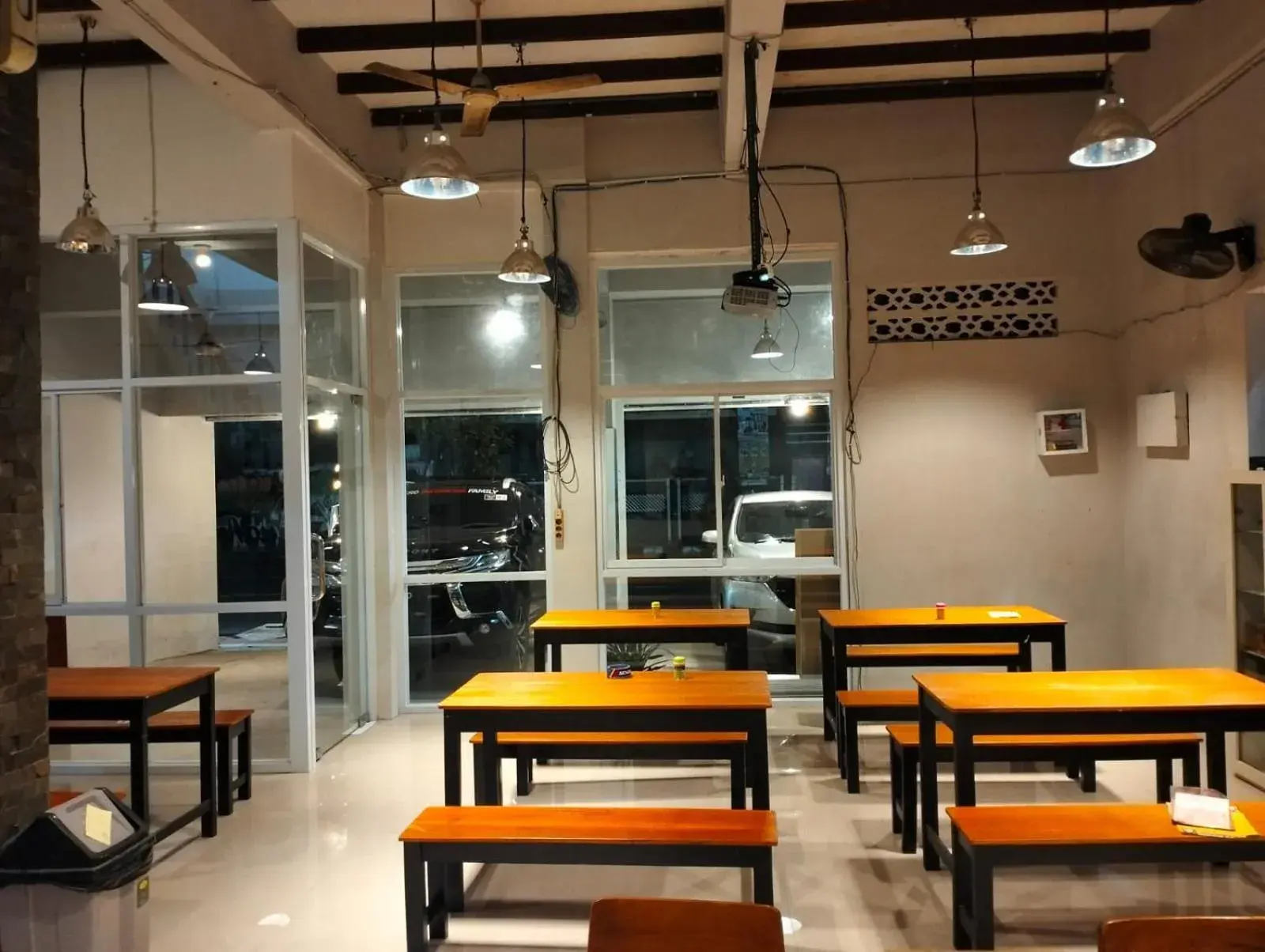 Restaurant/places to eat in SIMPANG 7 RESIDENCE Restaurant/places to eat in SIMPANG 7 RESIDENCE
