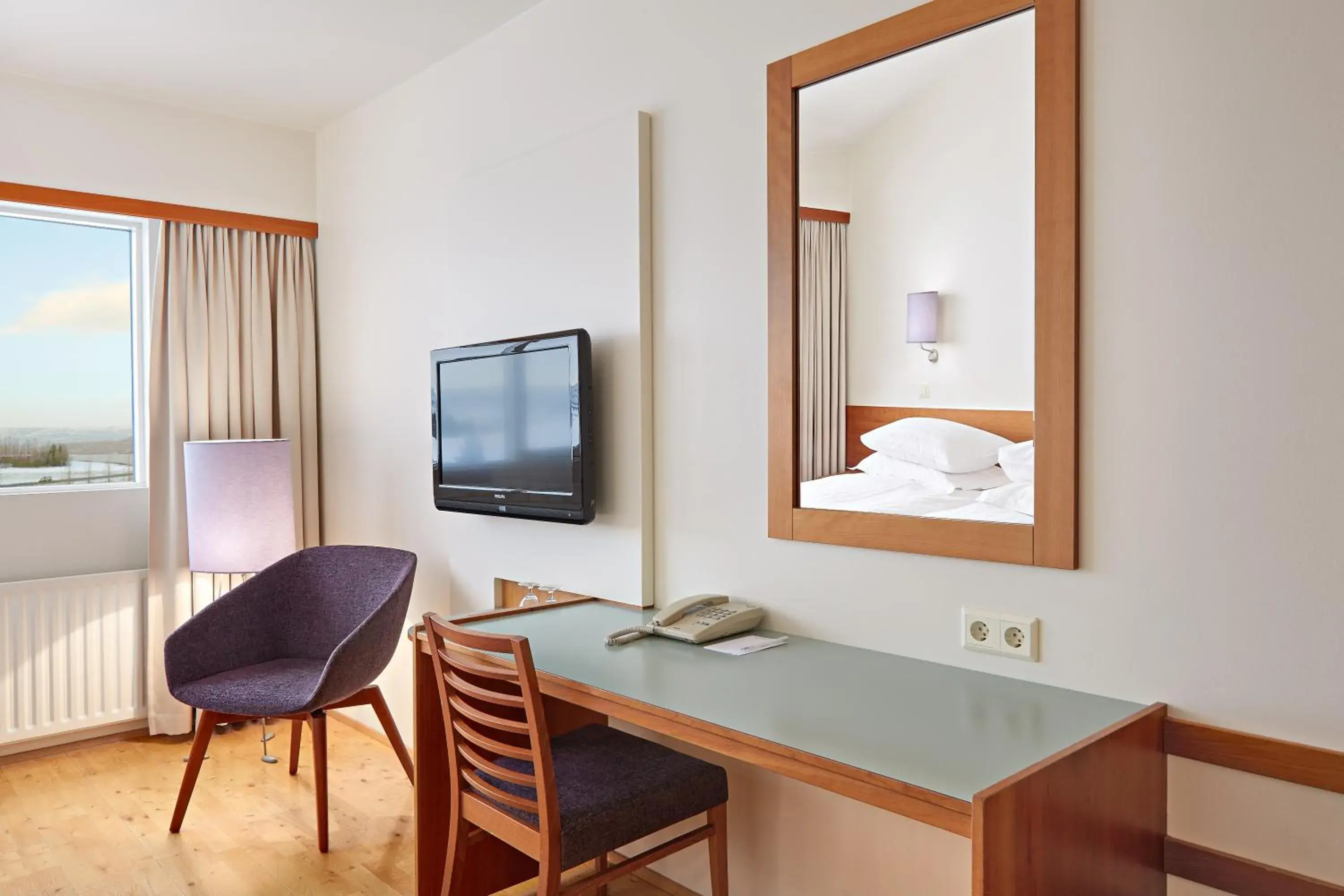 TV and multimedia, Bed in Hérað - Berjaya Iceland Hotels TV and multimedia, Bed in Hérað - Berjaya Iceland Hotels