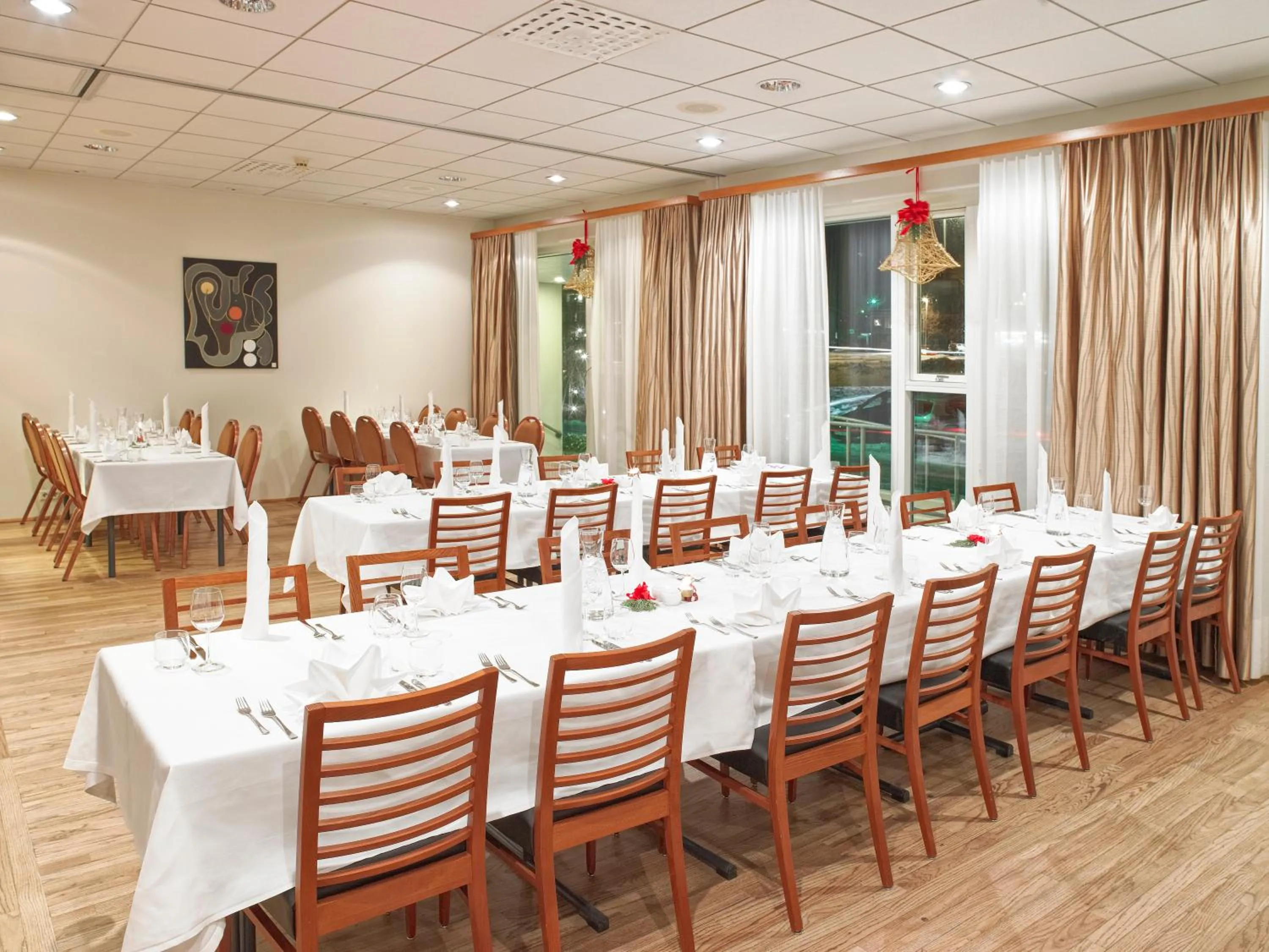 Restaurant/places to eat in Hérað - Berjaya Iceland Hotels