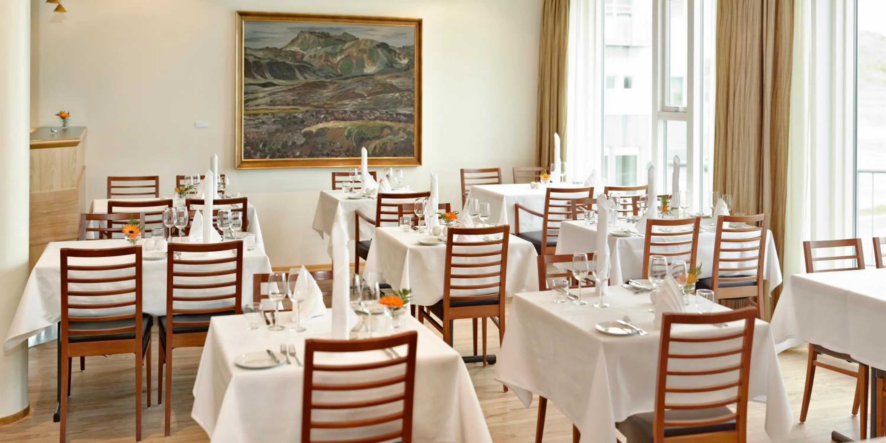 Restaurant/places to eat in Hérað - Berjaya Iceland Hotels