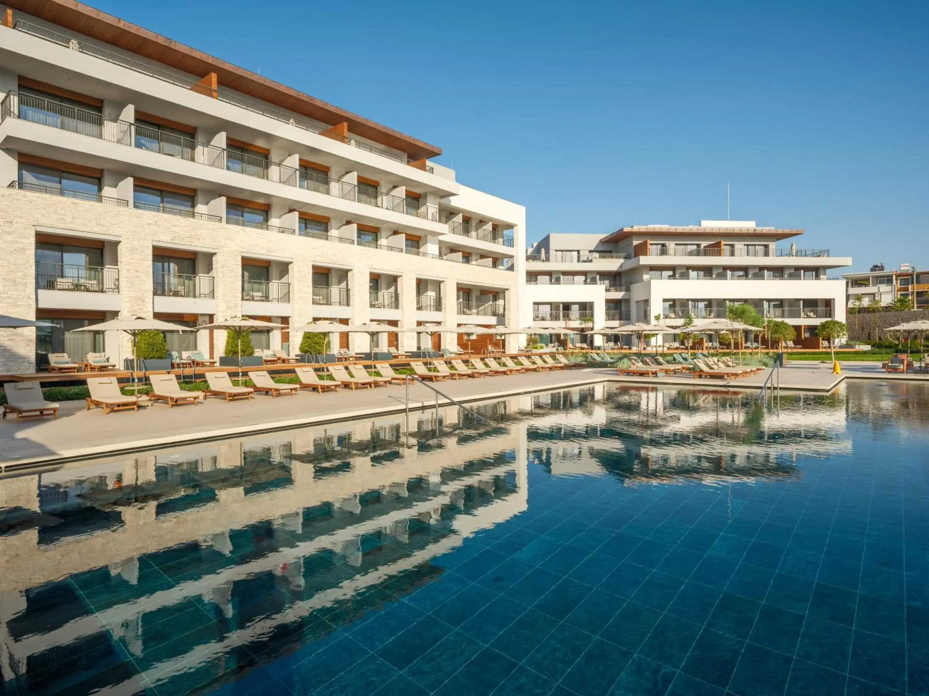 Property building in Anda Barut Collection - Ultra All Inclusive Property building in Anda Barut Collection - Ultra All Inclusive