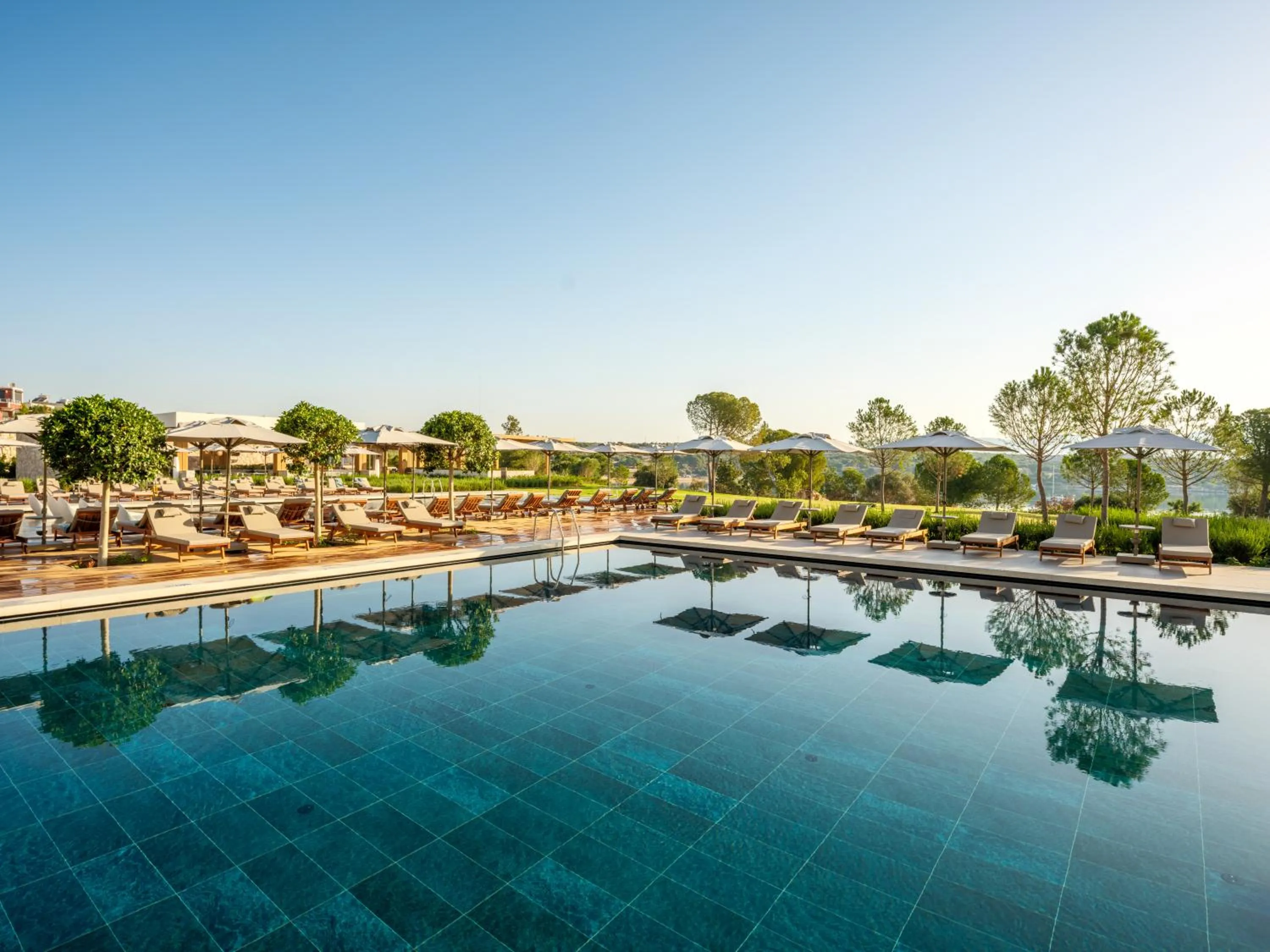 Day in Anda Barut Collection - Ultra All Inclusive