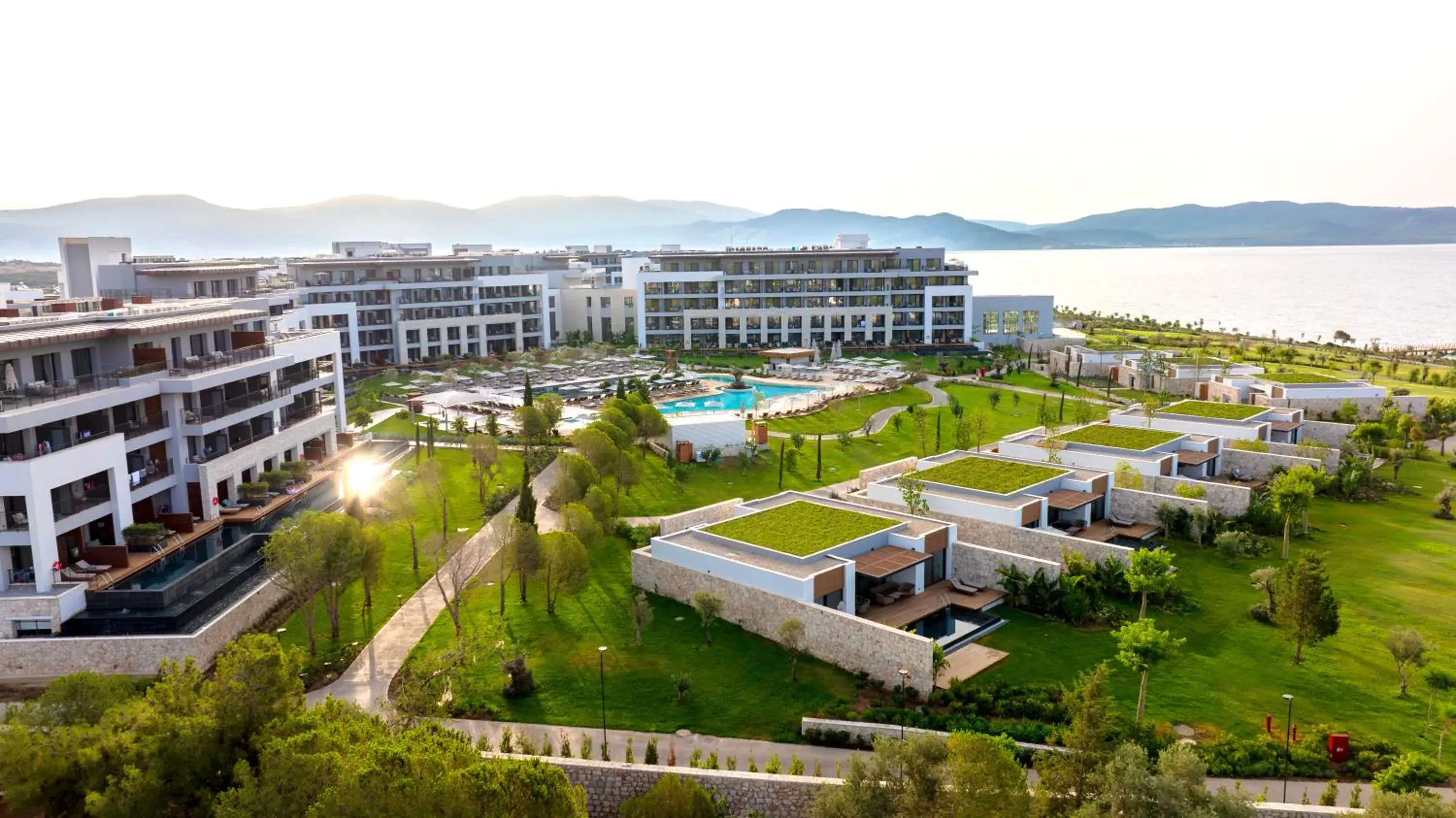 Property building in Anda Barut Collection - Ultra All Inclusive Property building in Anda Barut Collection - Ultra All Inclusive