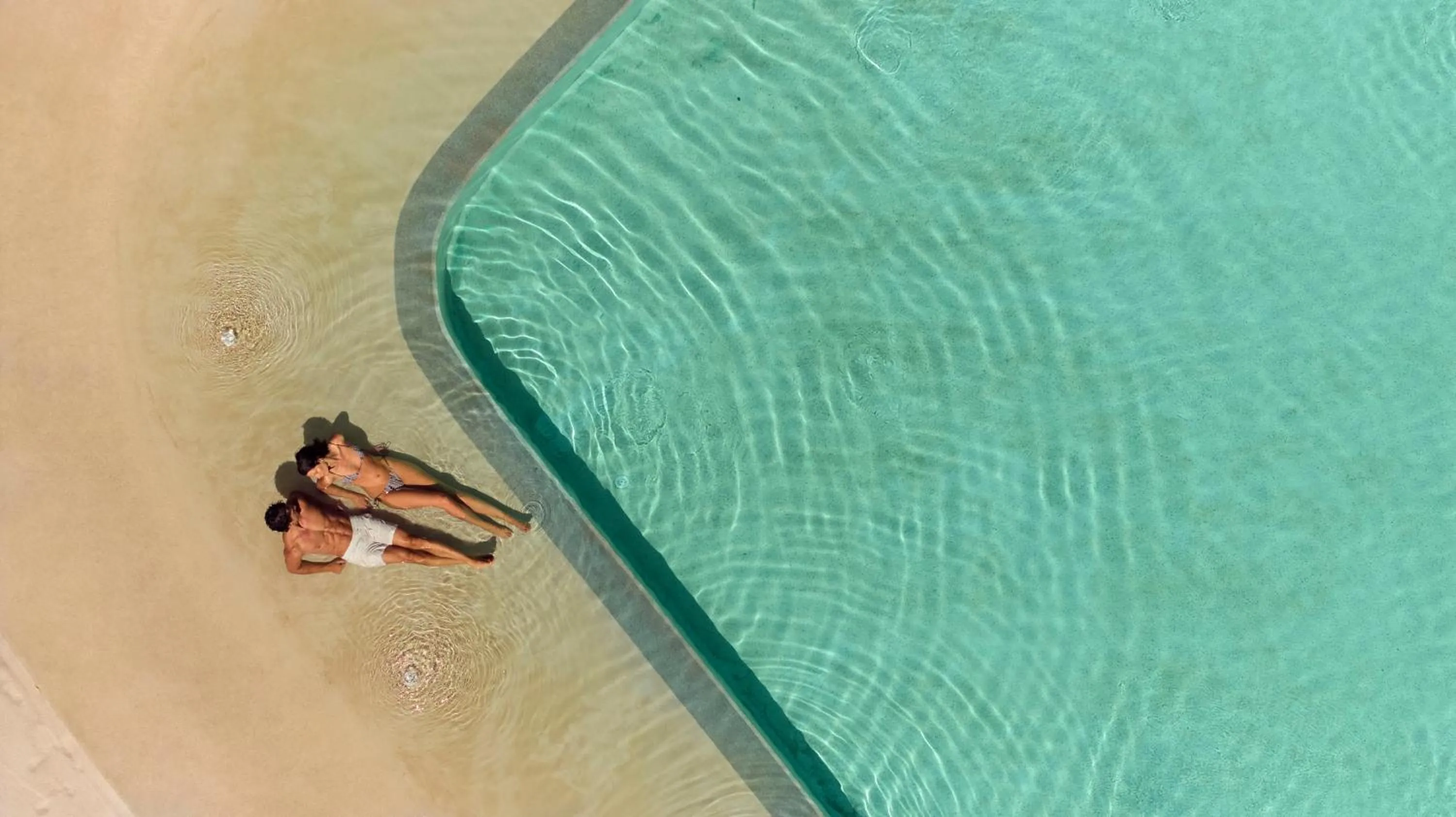 Day in Anda Barut Collection - Ultra All Inclusive