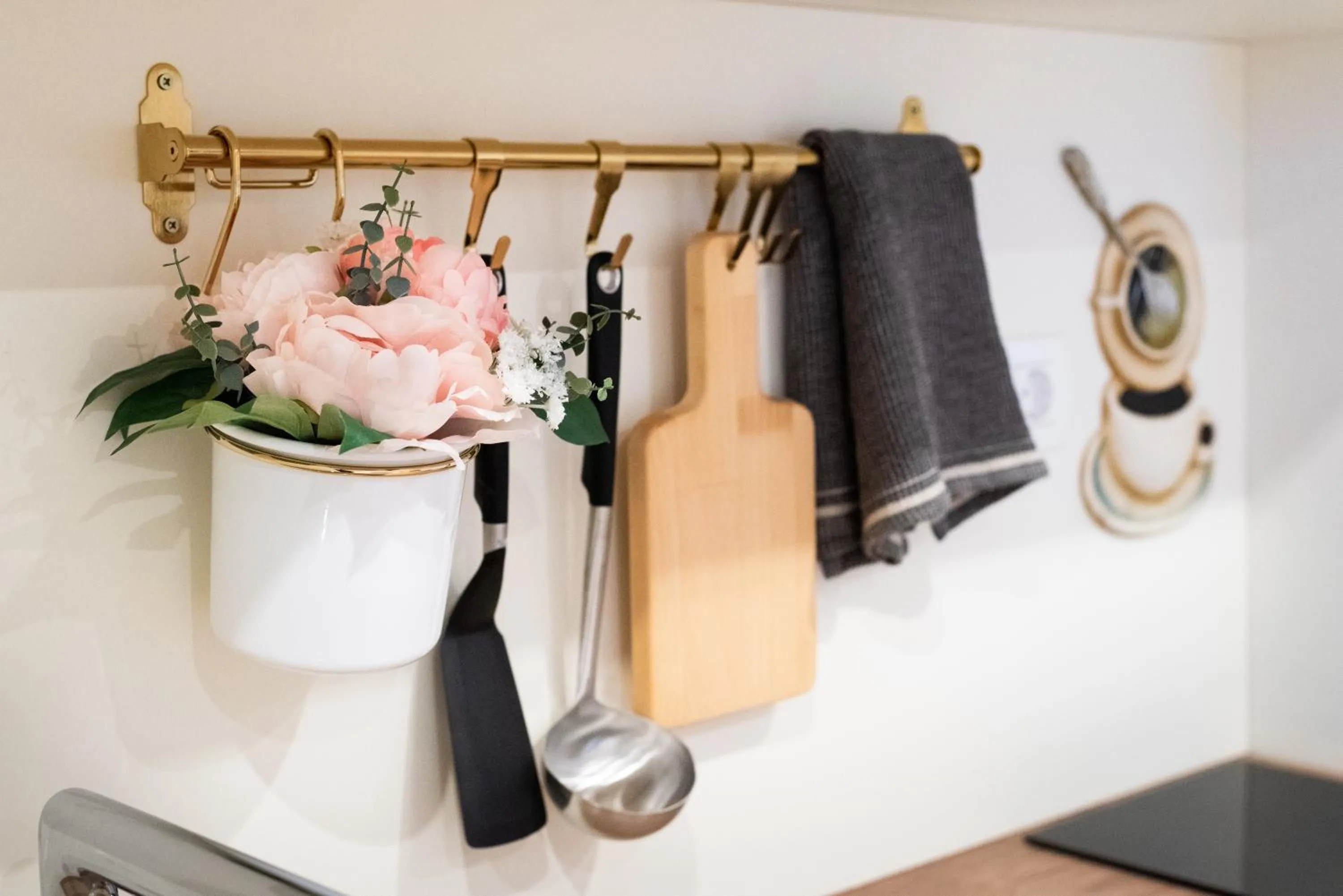 Kitchen or kitchenette in Selamare Apartment by Locap Group