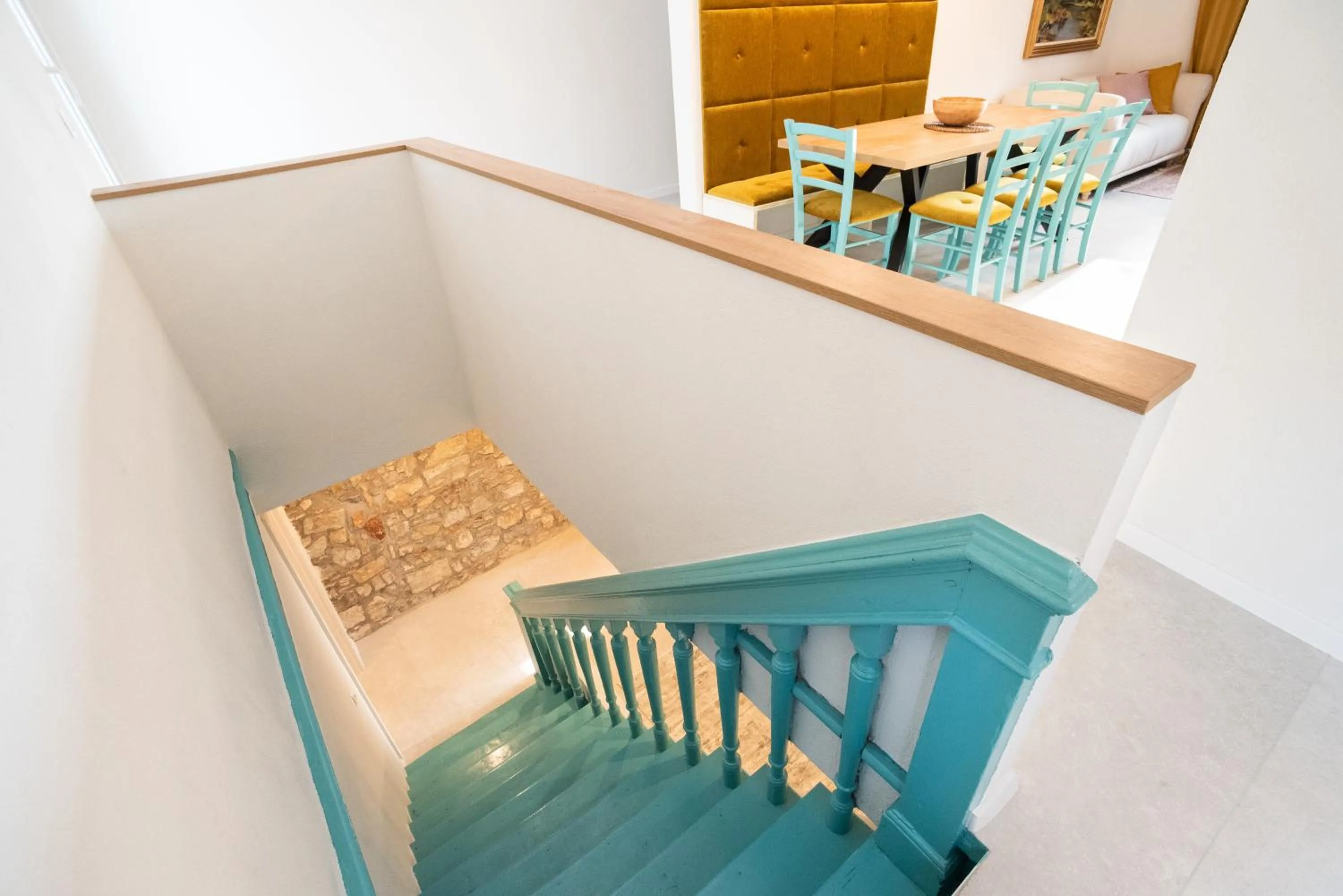 Dining area in Selamare Apartment by Locap Group