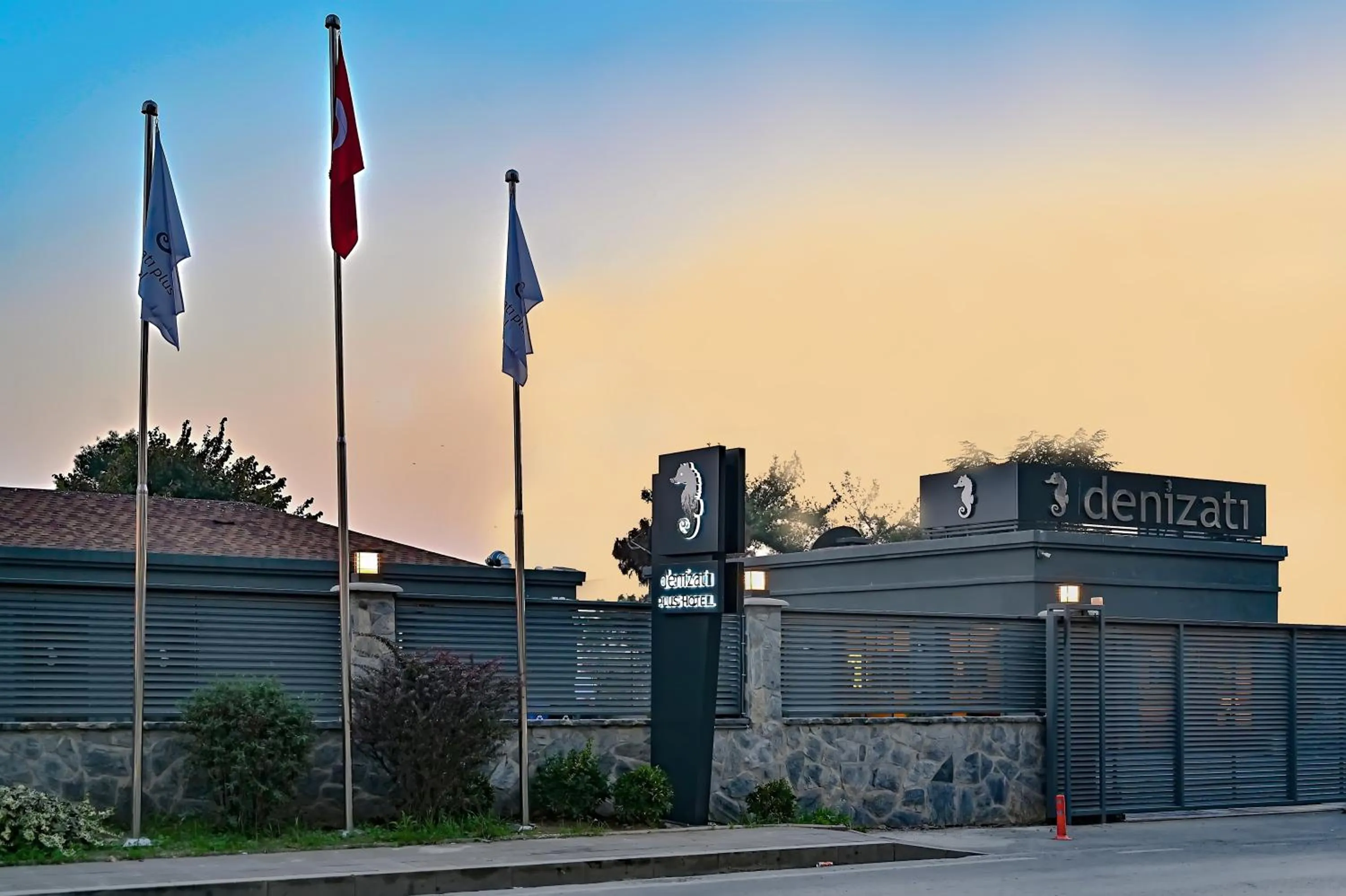 Denizatı Plus Hotel