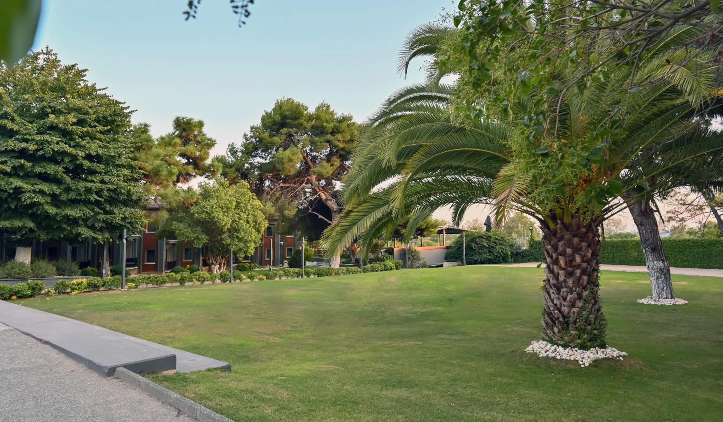 Denizatı Plus Hotel