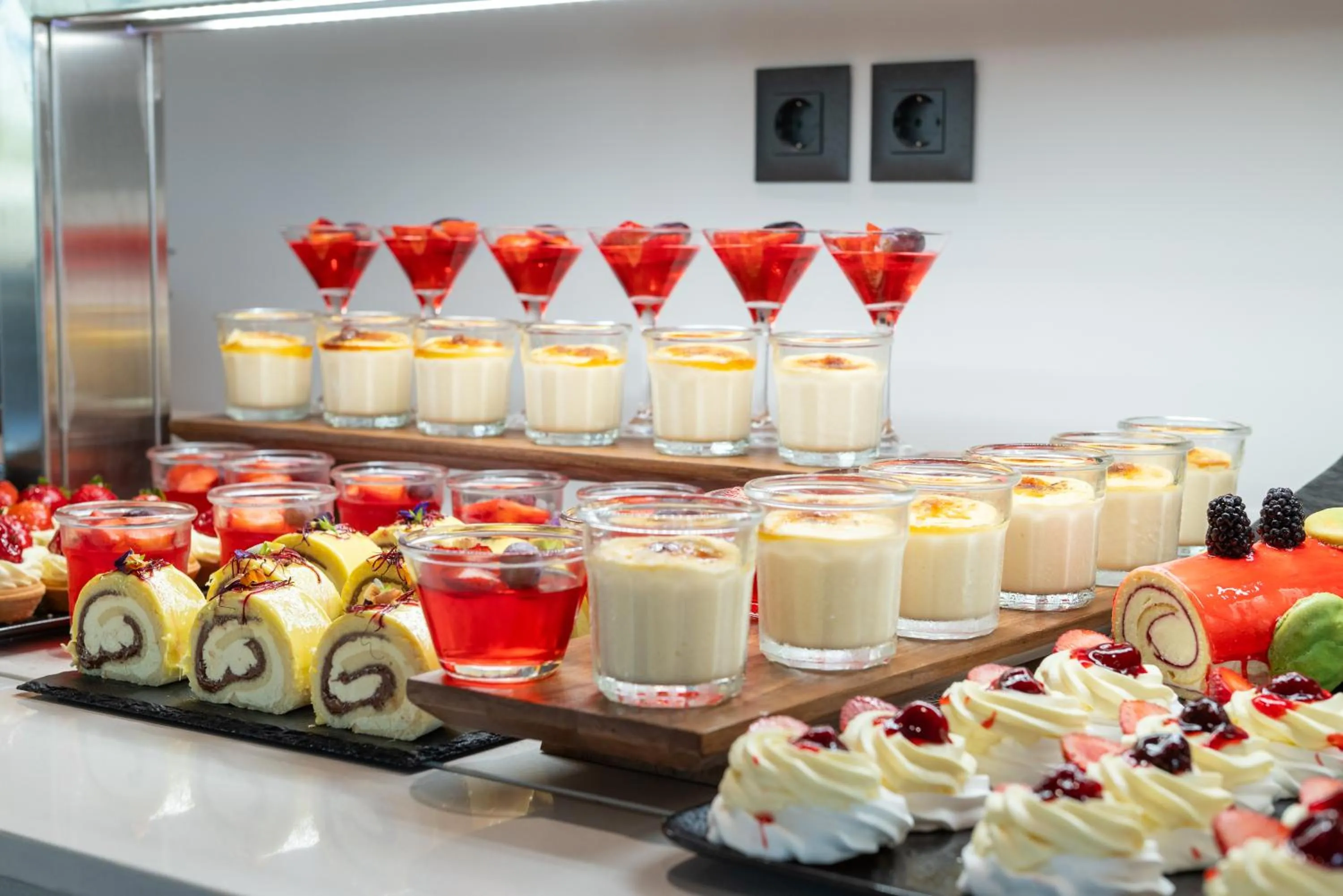 Restaurant/places to eat in Paralos Kyma Dunes Adults Only