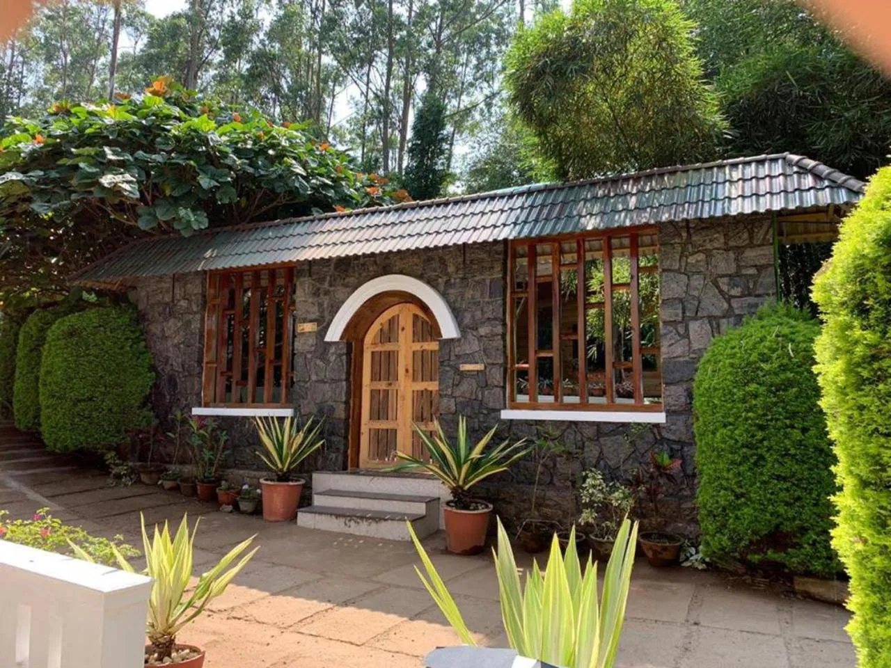 Garden in Spring Muunnar, Munnar