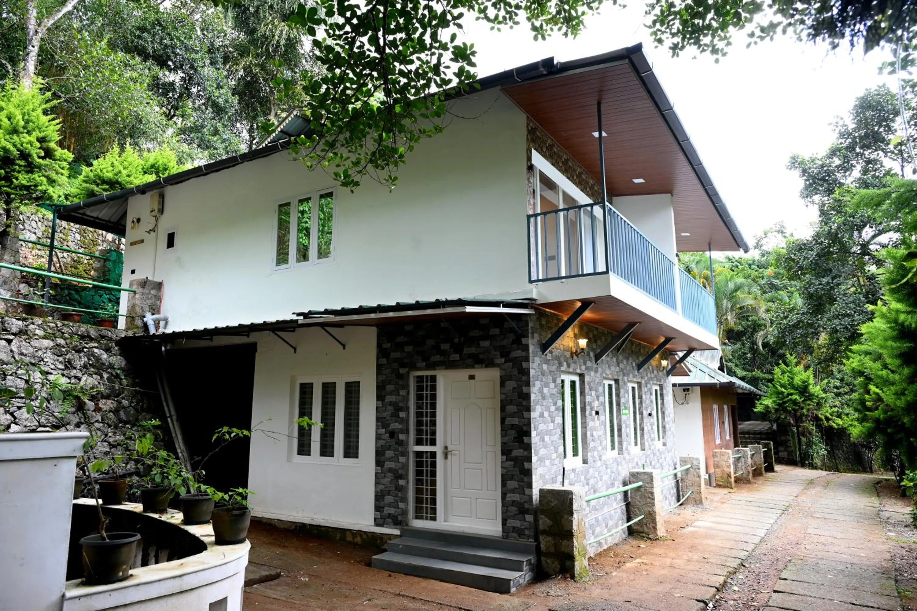 Property building in Spring Muunnar, Munnar