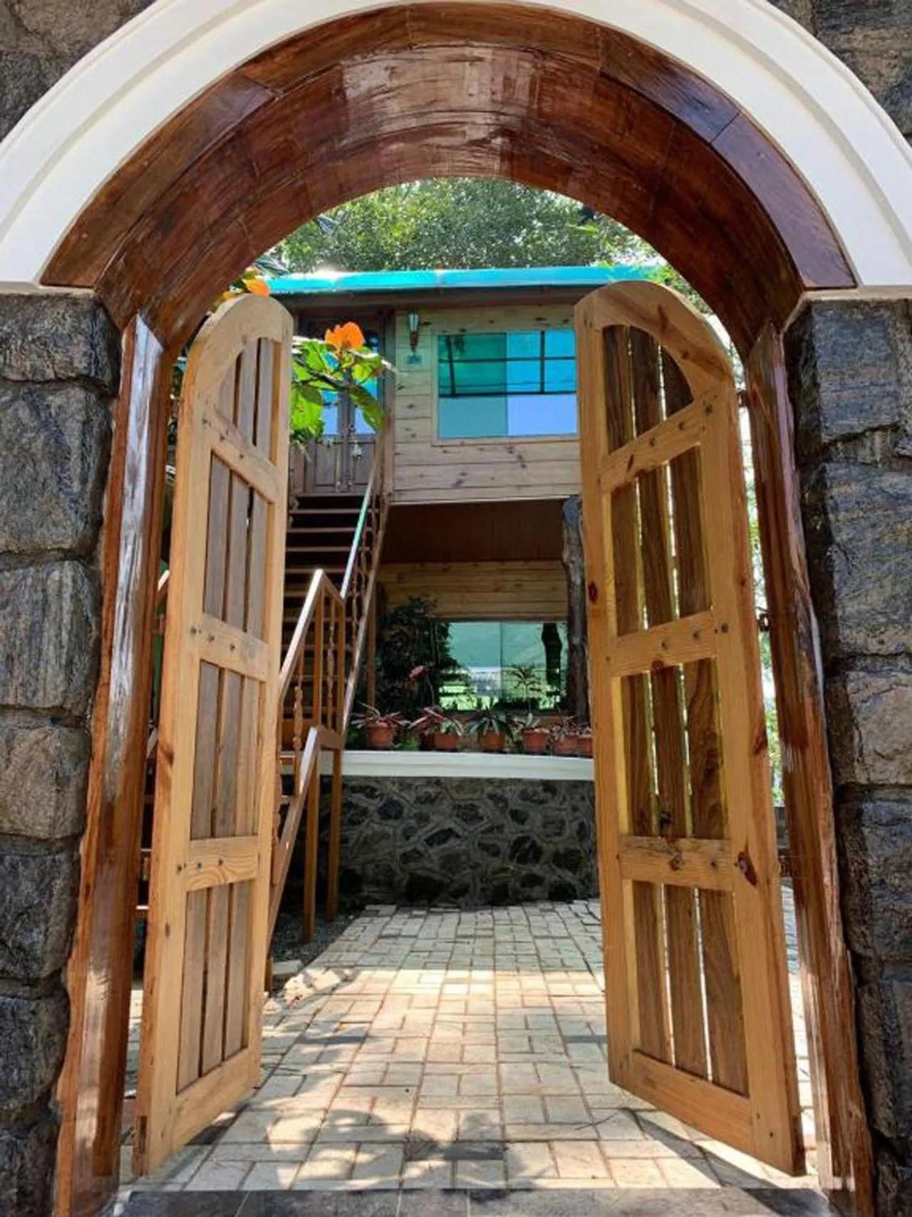Facade/entrance in Spring Muunnar, Munnar