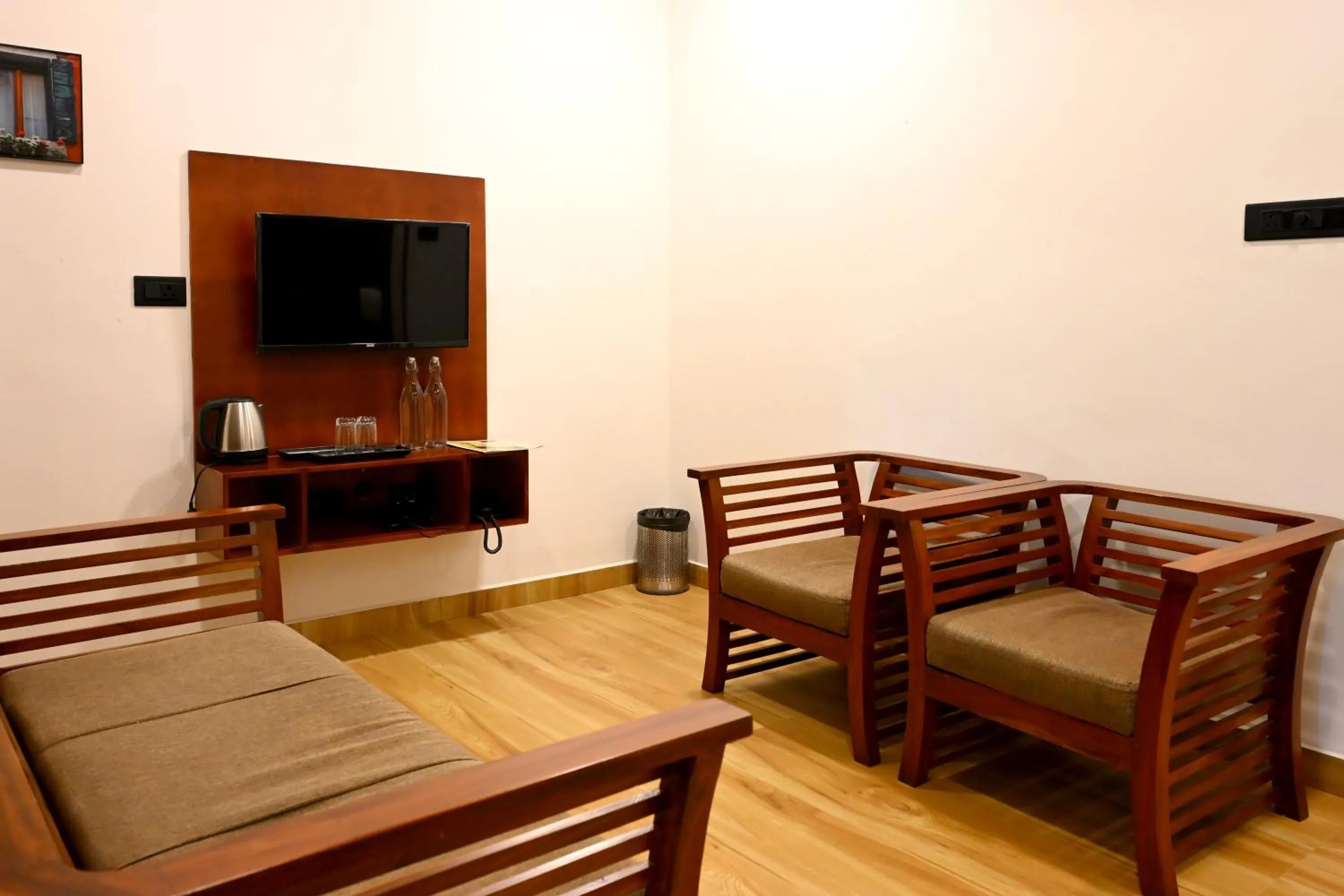 TV and multimedia in Spring Muunnar, Munnar