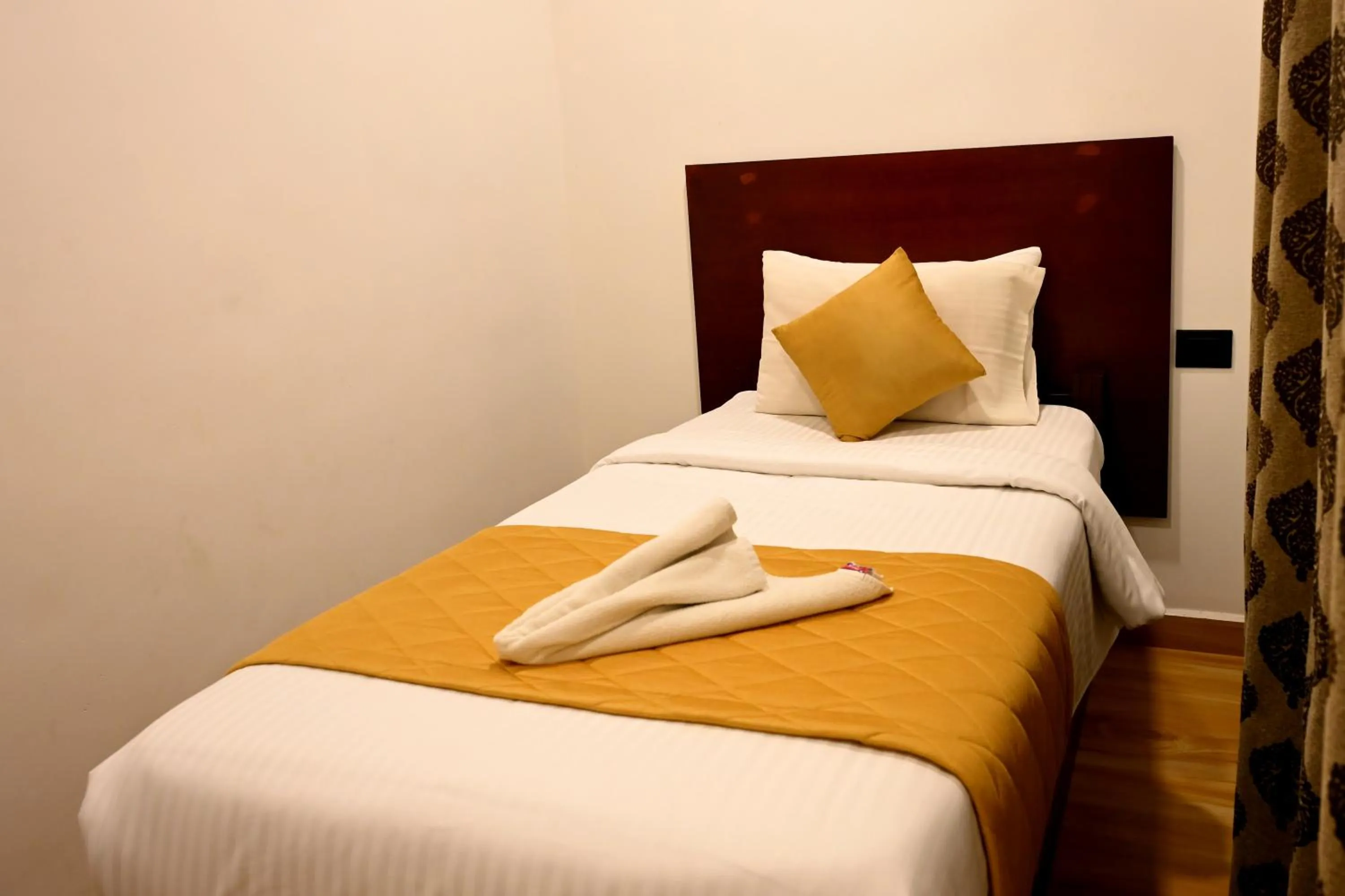 Bedroom in Spring Muunnar, Munnar