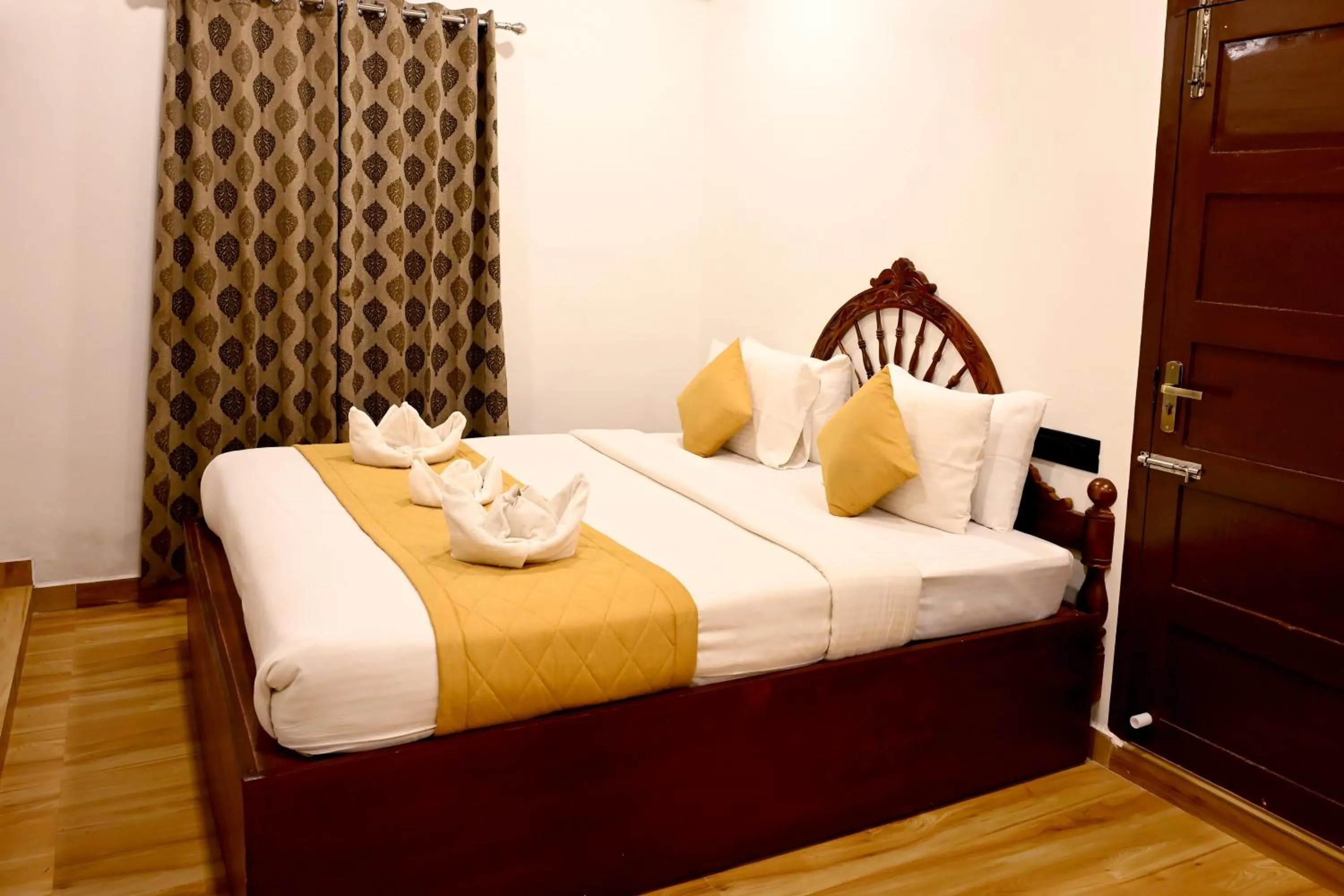 Bed in Spring Muunnar, Munnar