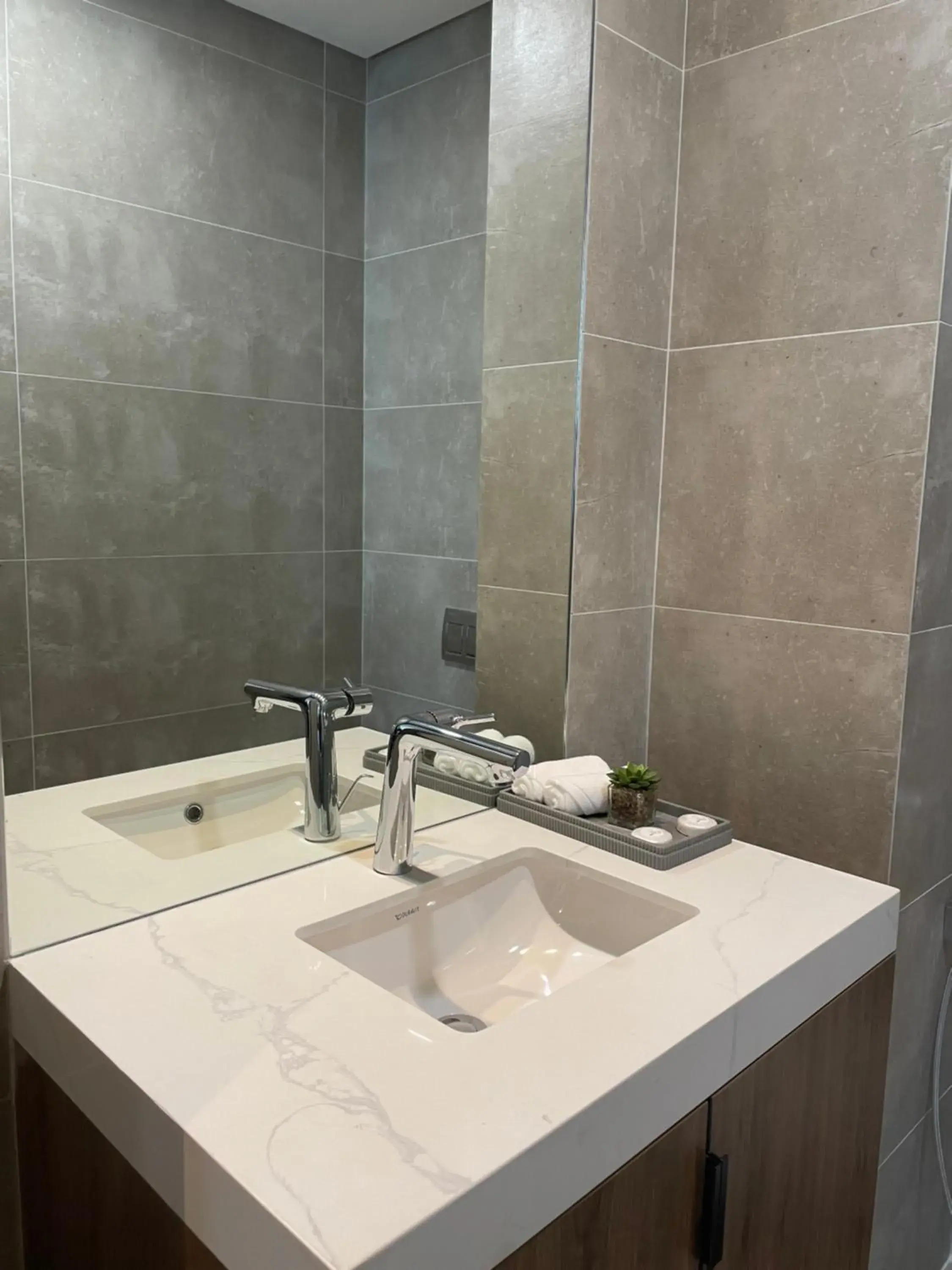 Bathroom in Charthouse Bahrain Bathroom in Charthouse Bahrain