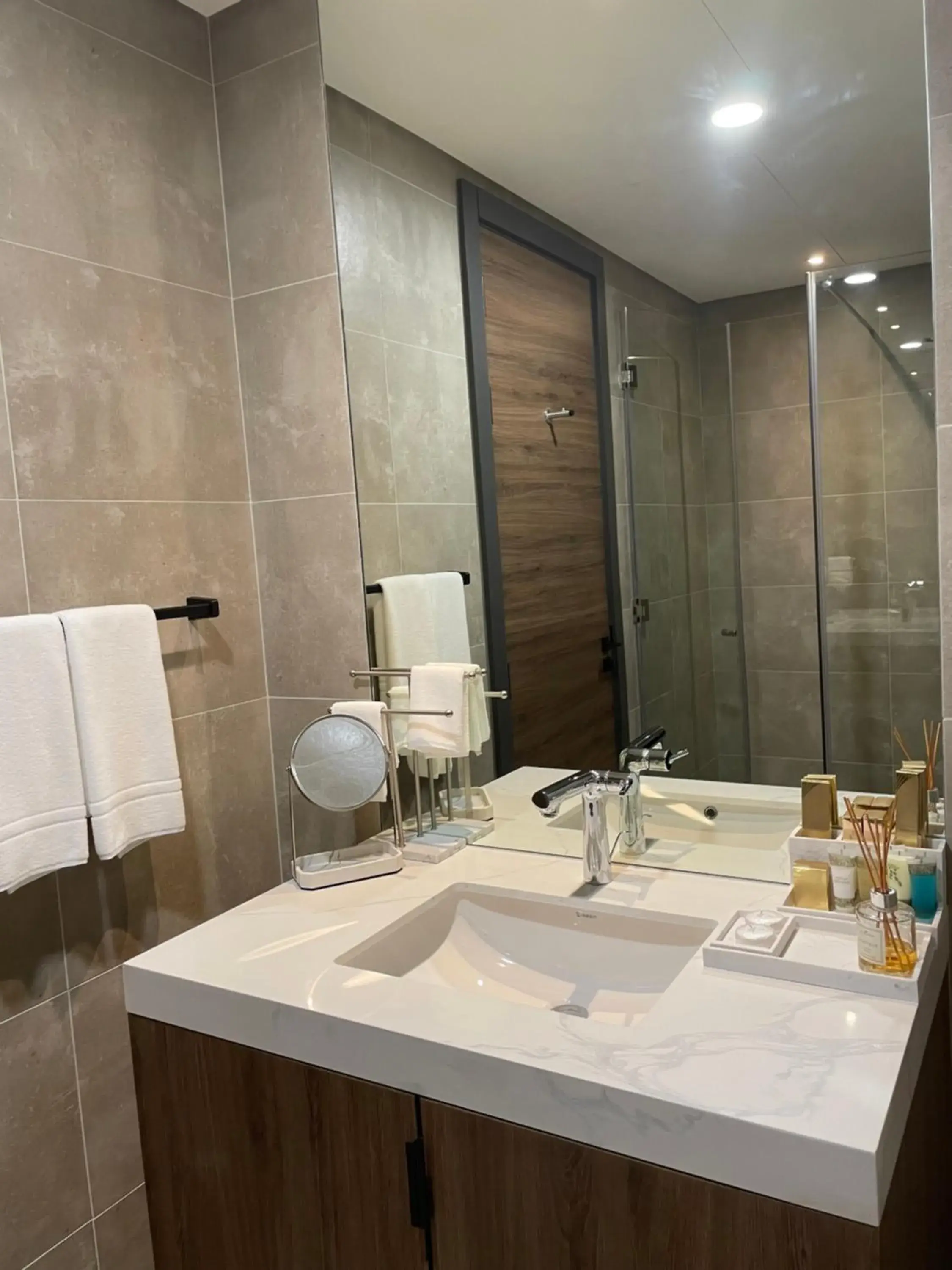 Bathroom in Charthouse Bahrain Bathroom in Charthouse Bahrain