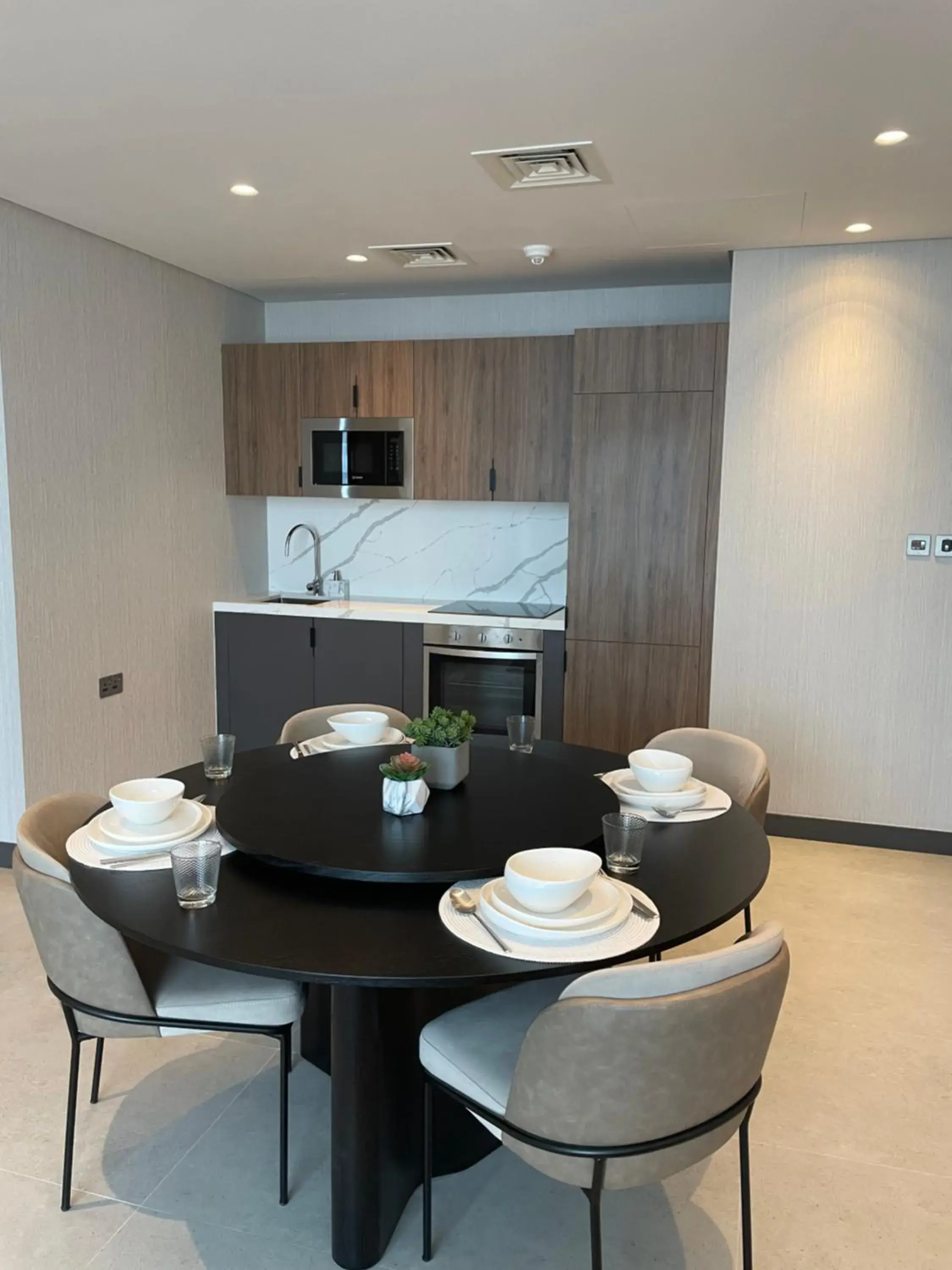 Kitchen or kitchenette in Charthouse Bahrain Kitchen or kitchenette in Charthouse Bahrain