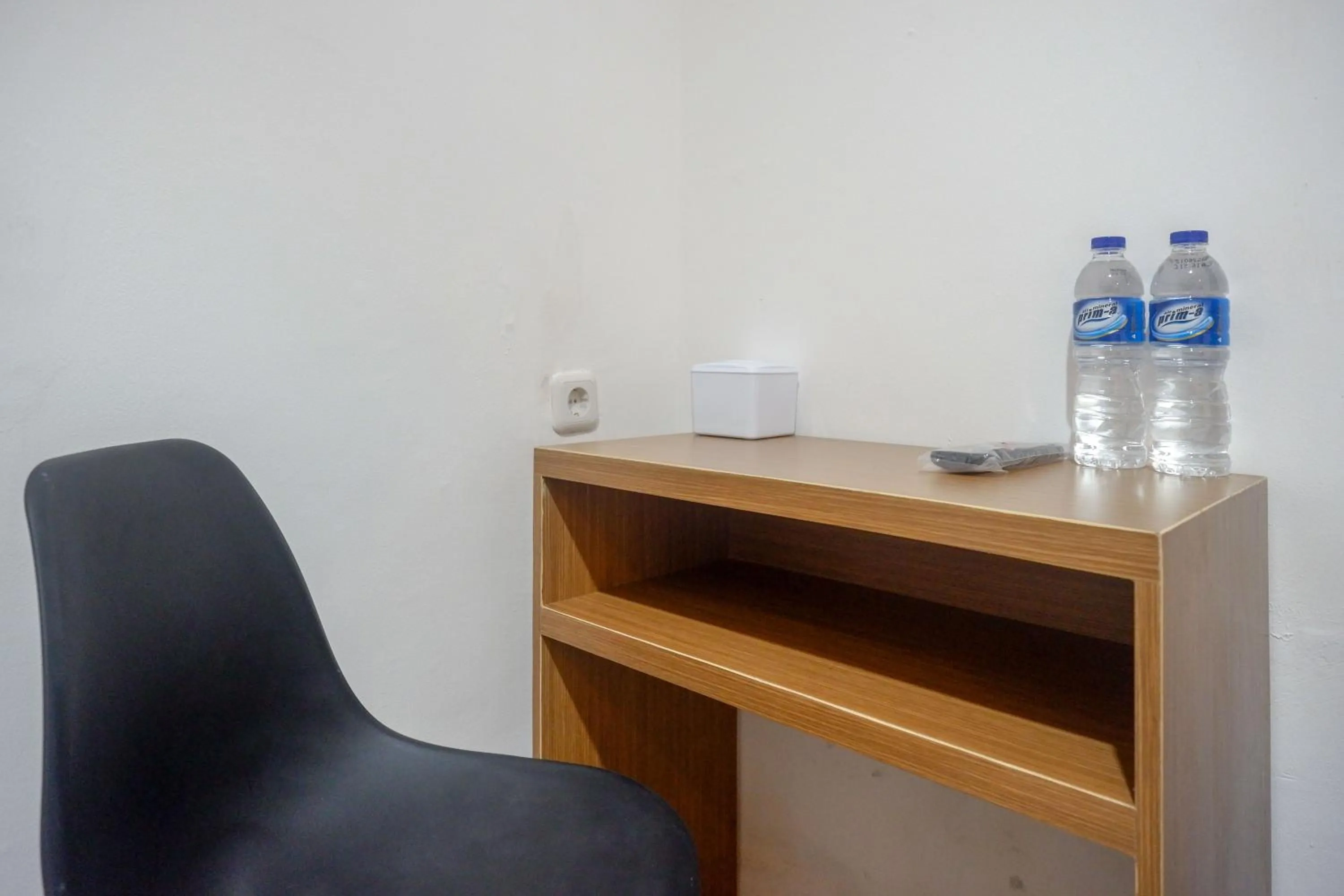 Bedroom in RedDoorz near Kawasan Simpang Lima Area