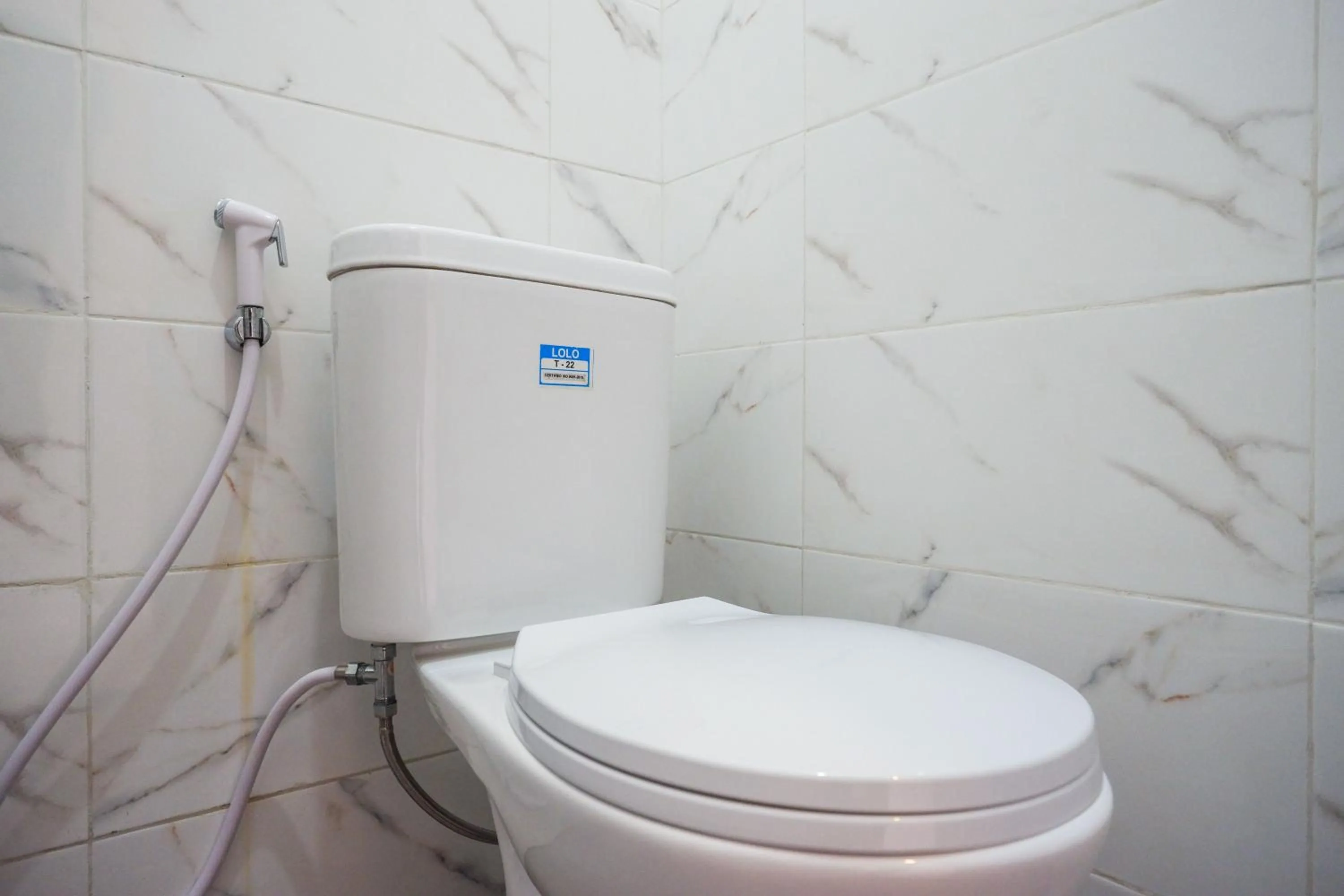 Bathroom in RedDoorz near Kawasan Simpang Lima Area