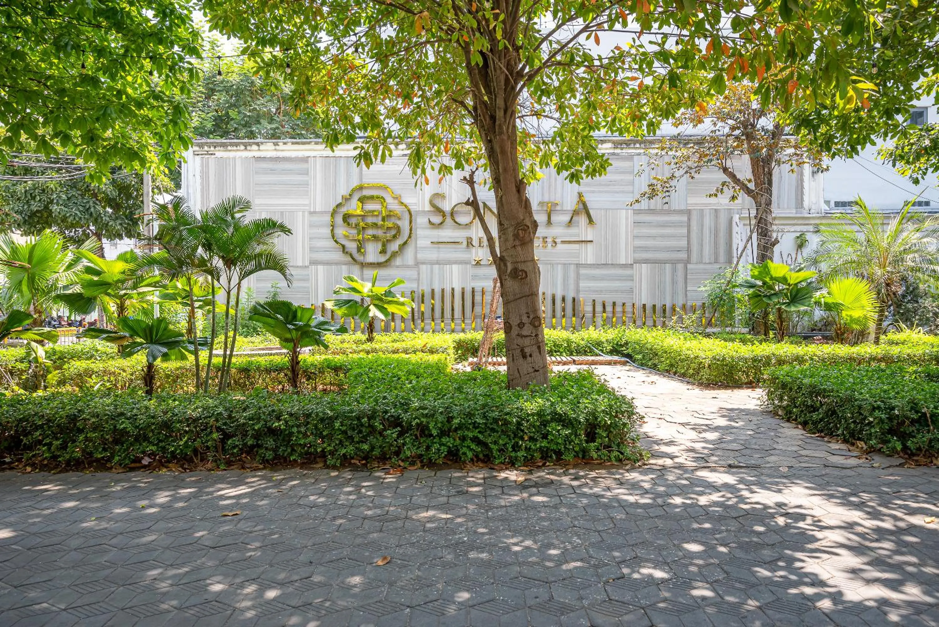 Garden in Cozrum Homes - Sonata Residence