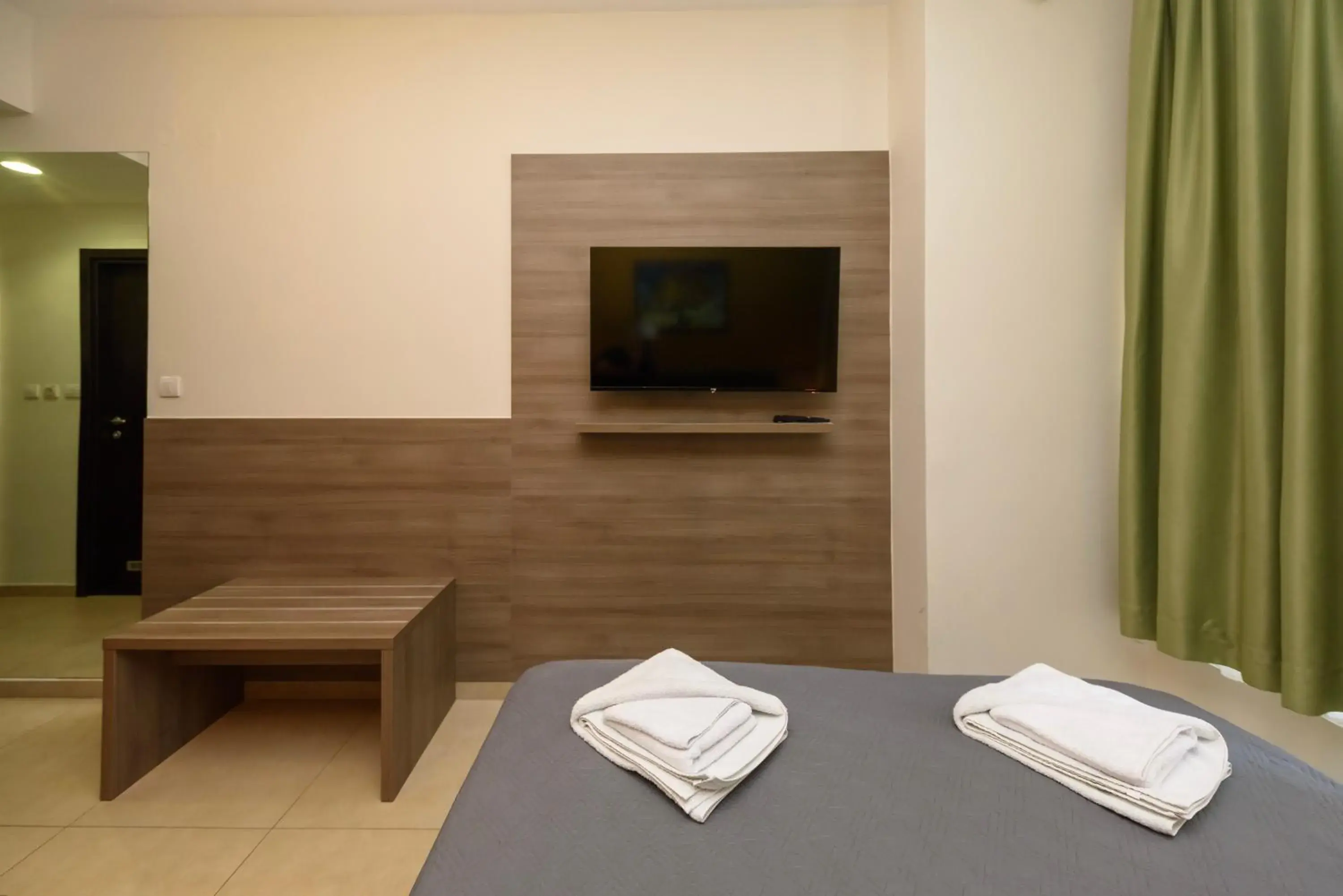 Bed in Garni Hotel Zenit Bed in Garni Hotel Zenit