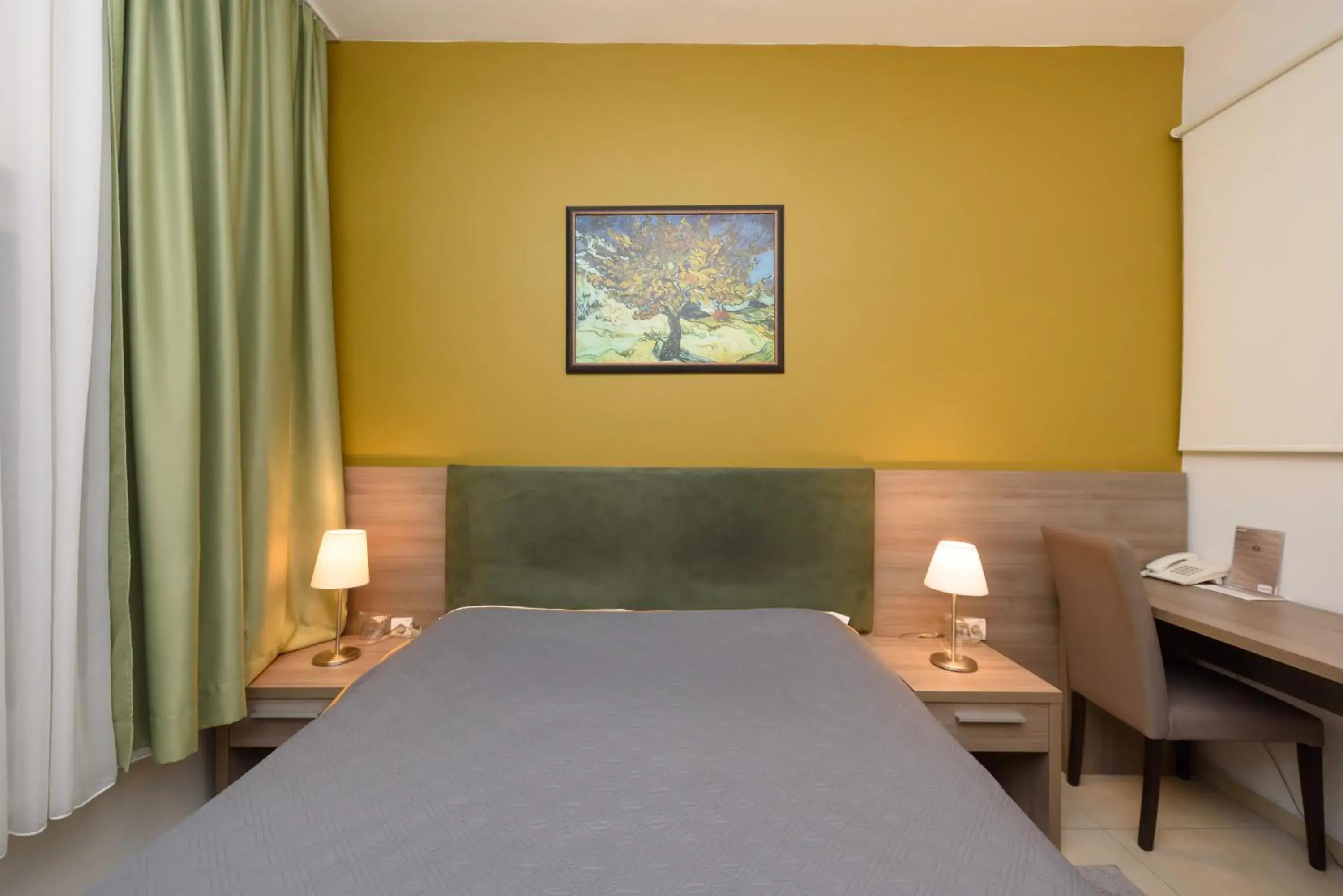 Bed in Garni Hotel Zenit Bed in Garni Hotel Zenit