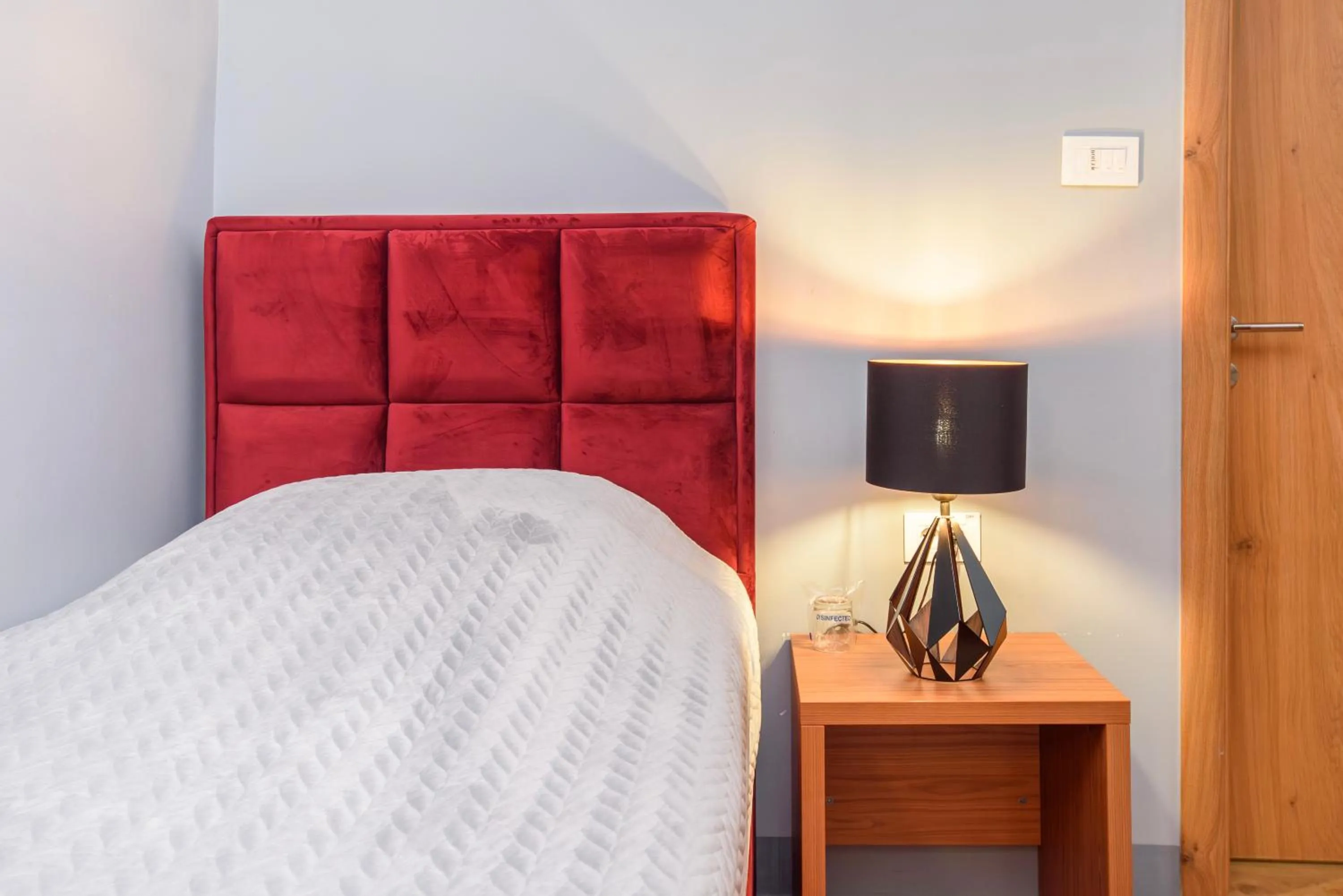 Bed in Garni Hotel Zenit