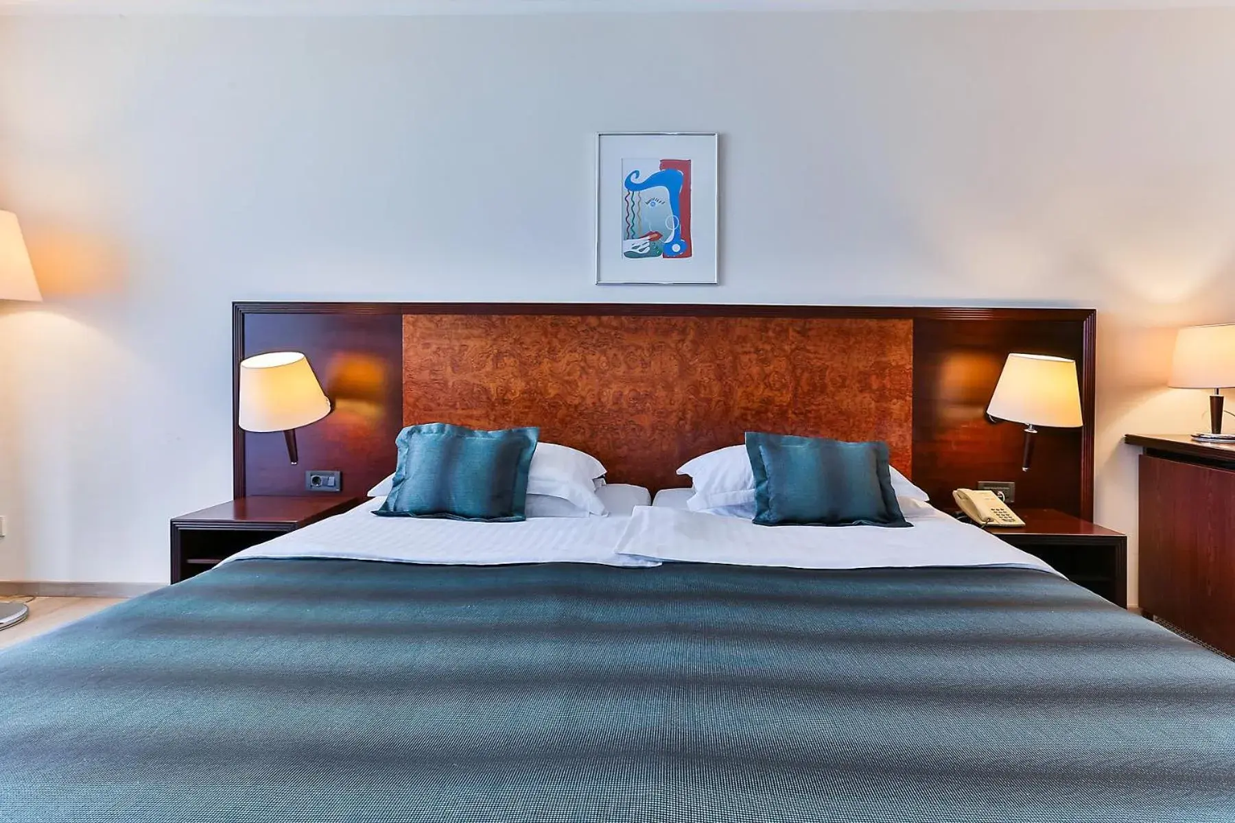 Single Room with Balcony and Side Sea View in Hotel Princess Single Room with Balcony and Side Sea View in Hotel Princess