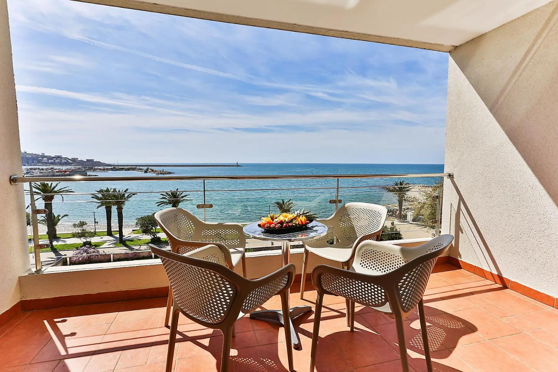 Day in Hotel Princess