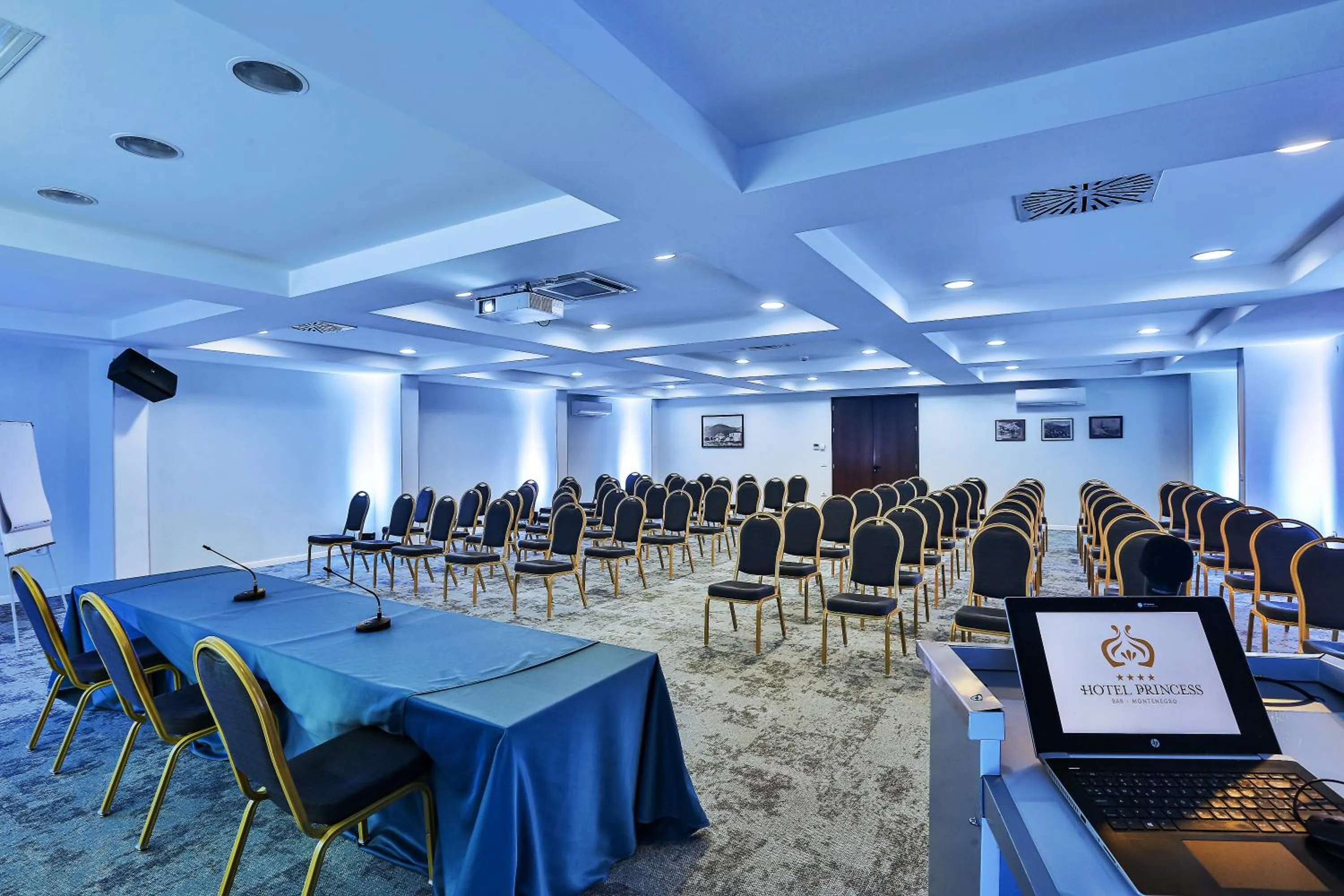 TV and multimedia in Hotel Princess