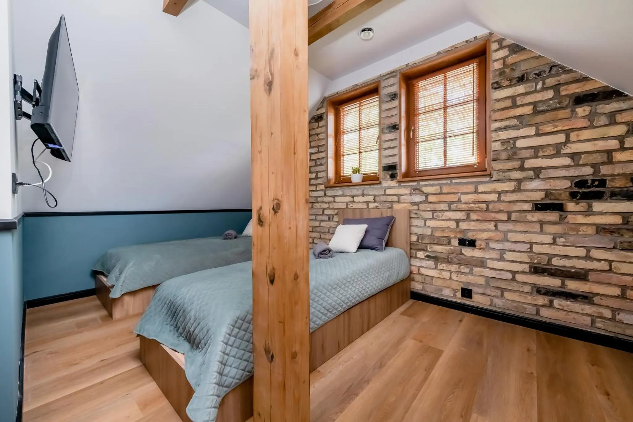 Bed in Noclegi Żelazna 51