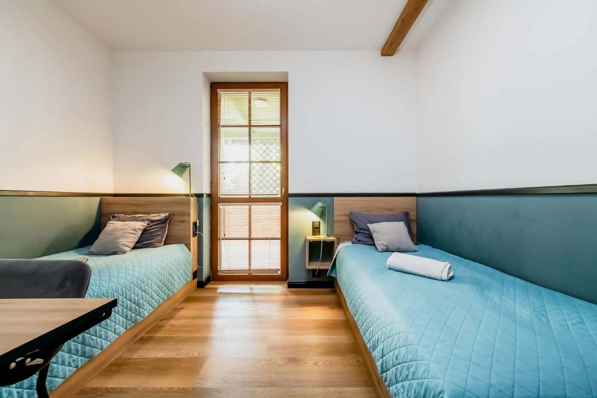 Bed in Noclegi Żelazna 51