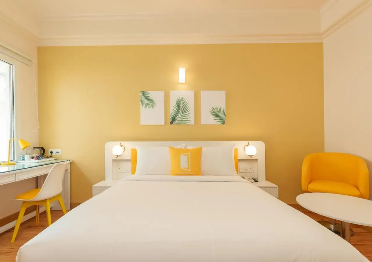 Bed in Bloom Boutique l Connaught Place Area Bed in Bloom Boutique l Connaught Place Area